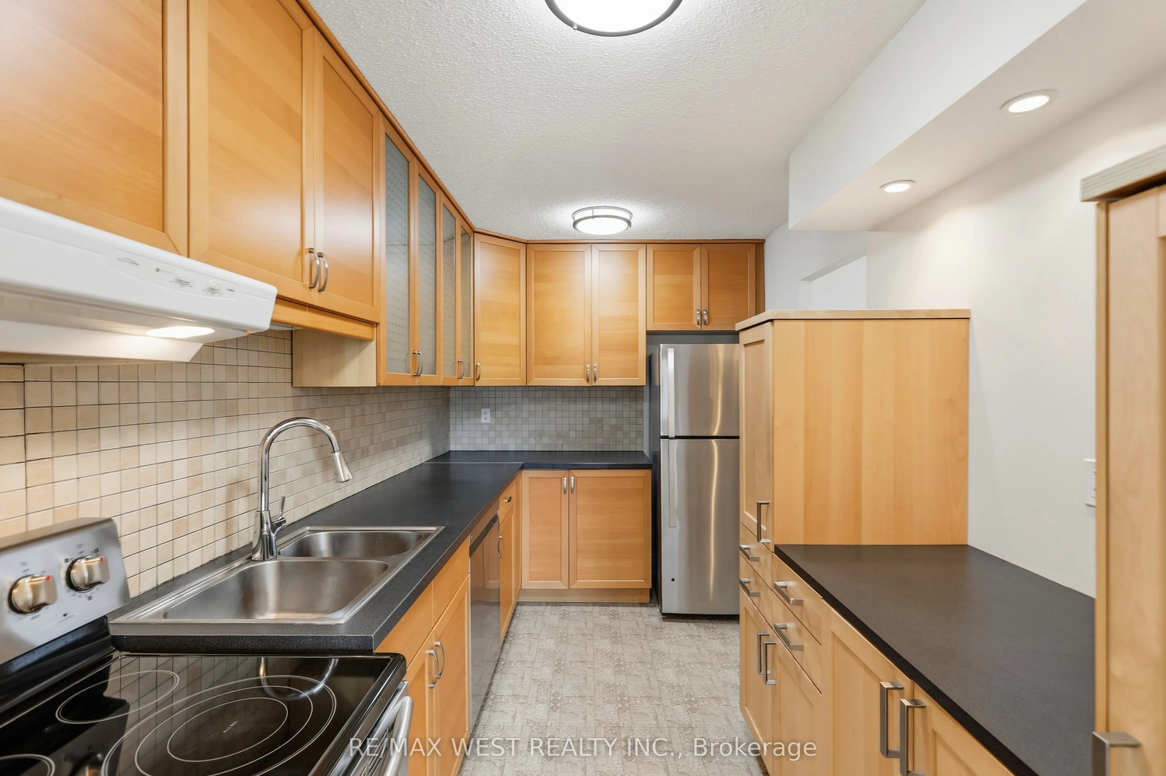 180 Dudley Avenue #302