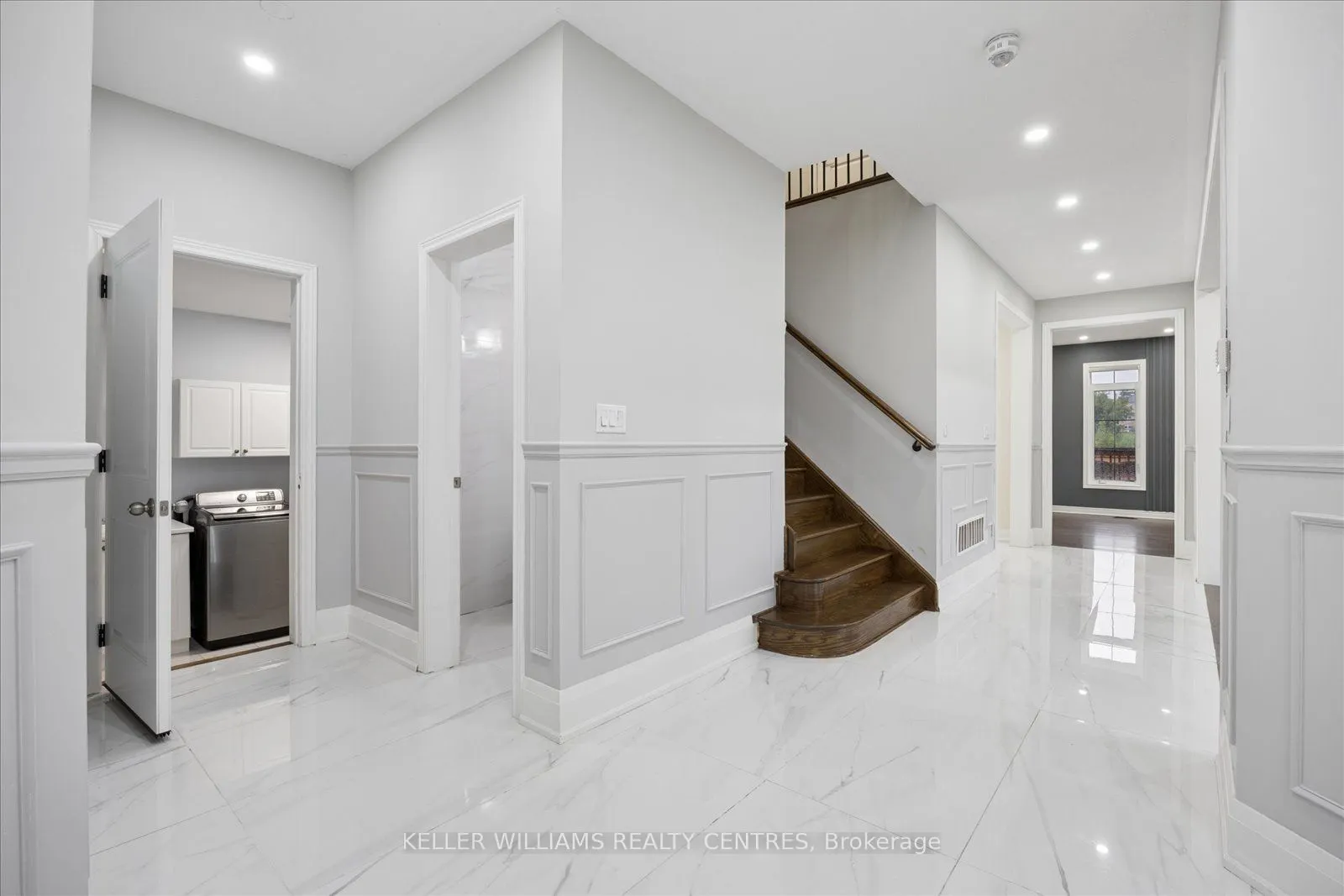 277 Gibson Circle #Main & Second Floor