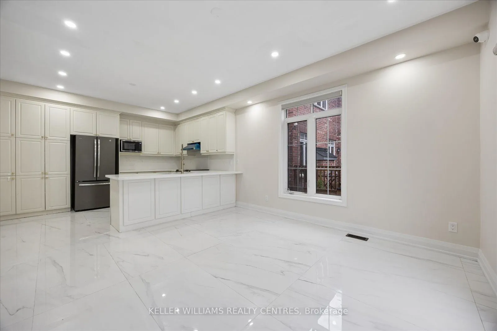 277 Gibson Circle #Main & Second Floor