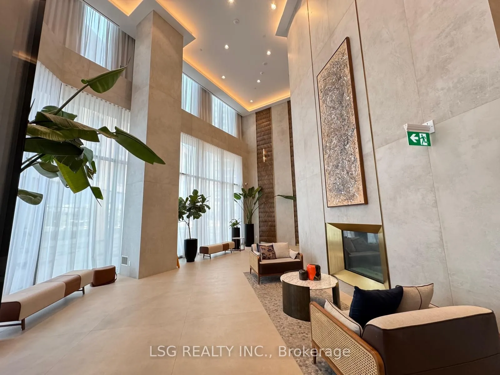 1000 Portage Parkway #206