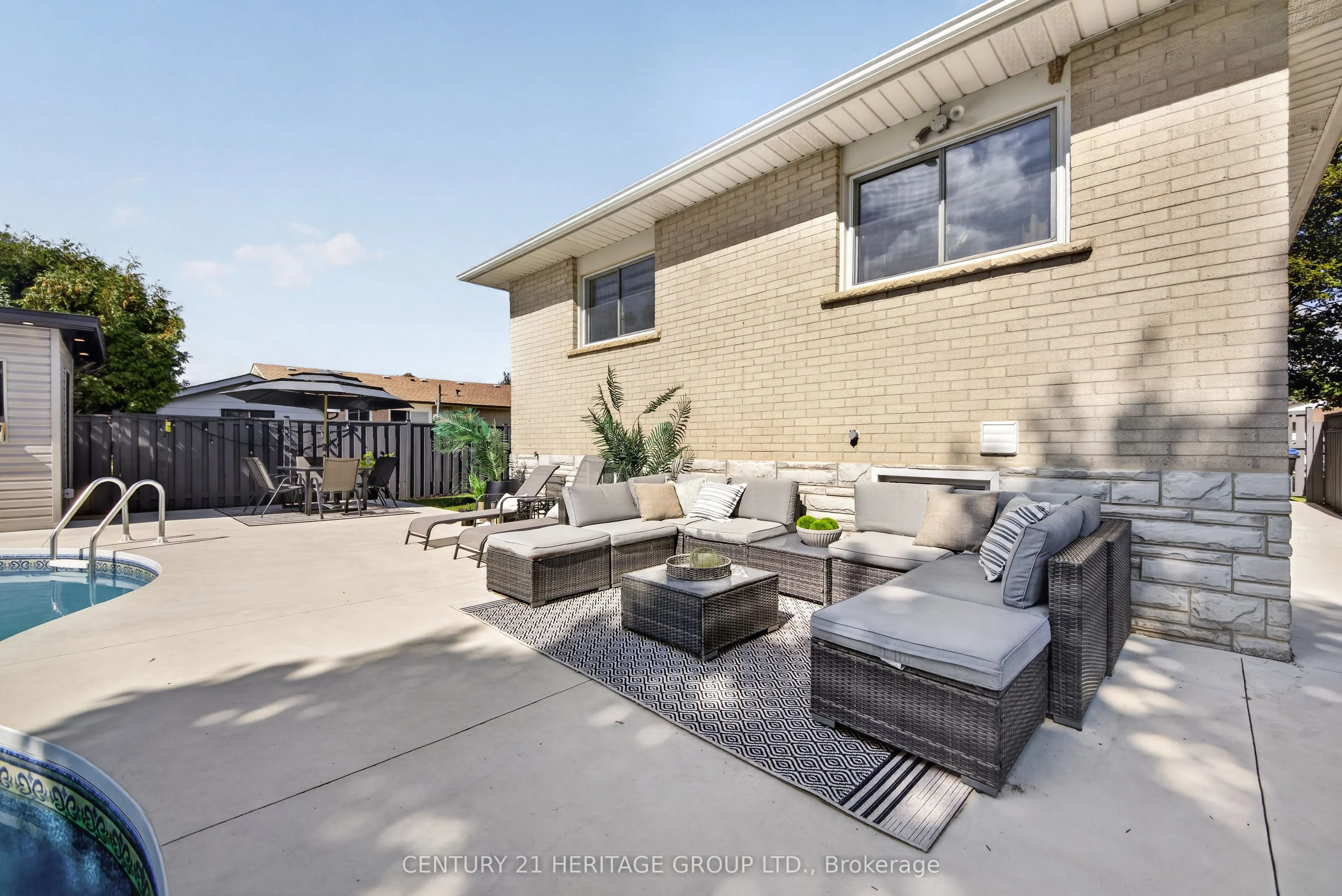 195 Mackenzie Street