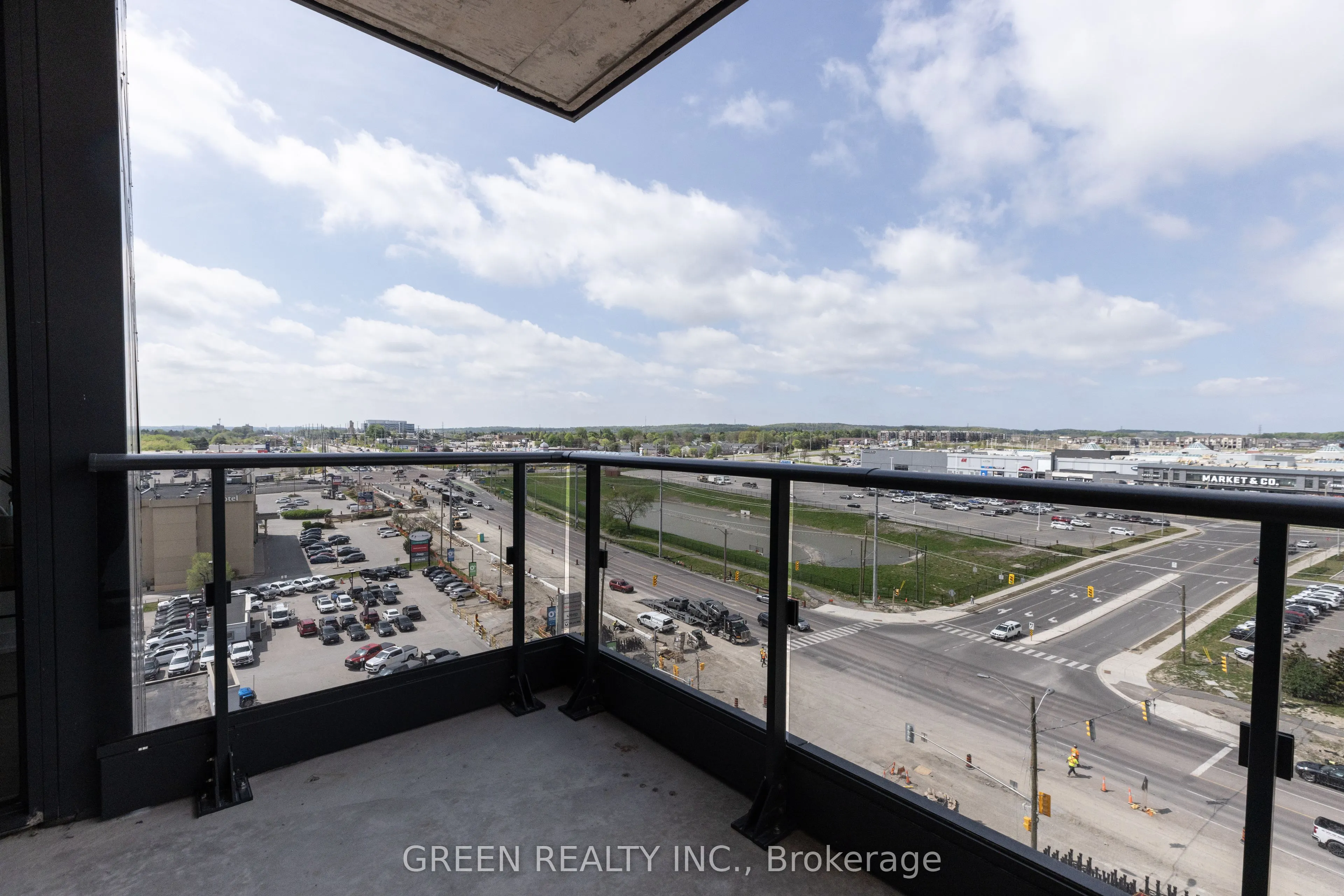 17645 Yonge Street #1505