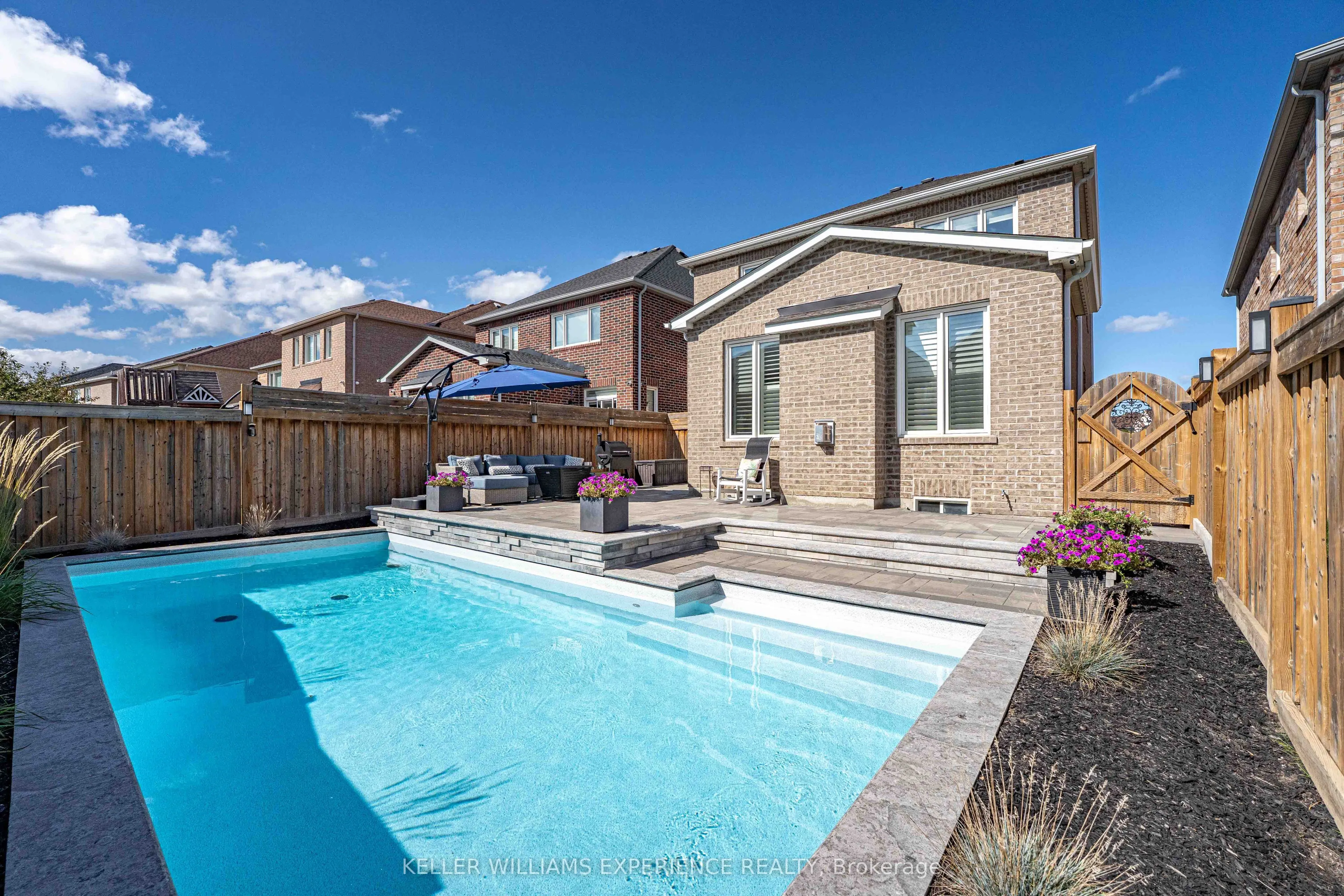 229 Blue Dasher Boulevard