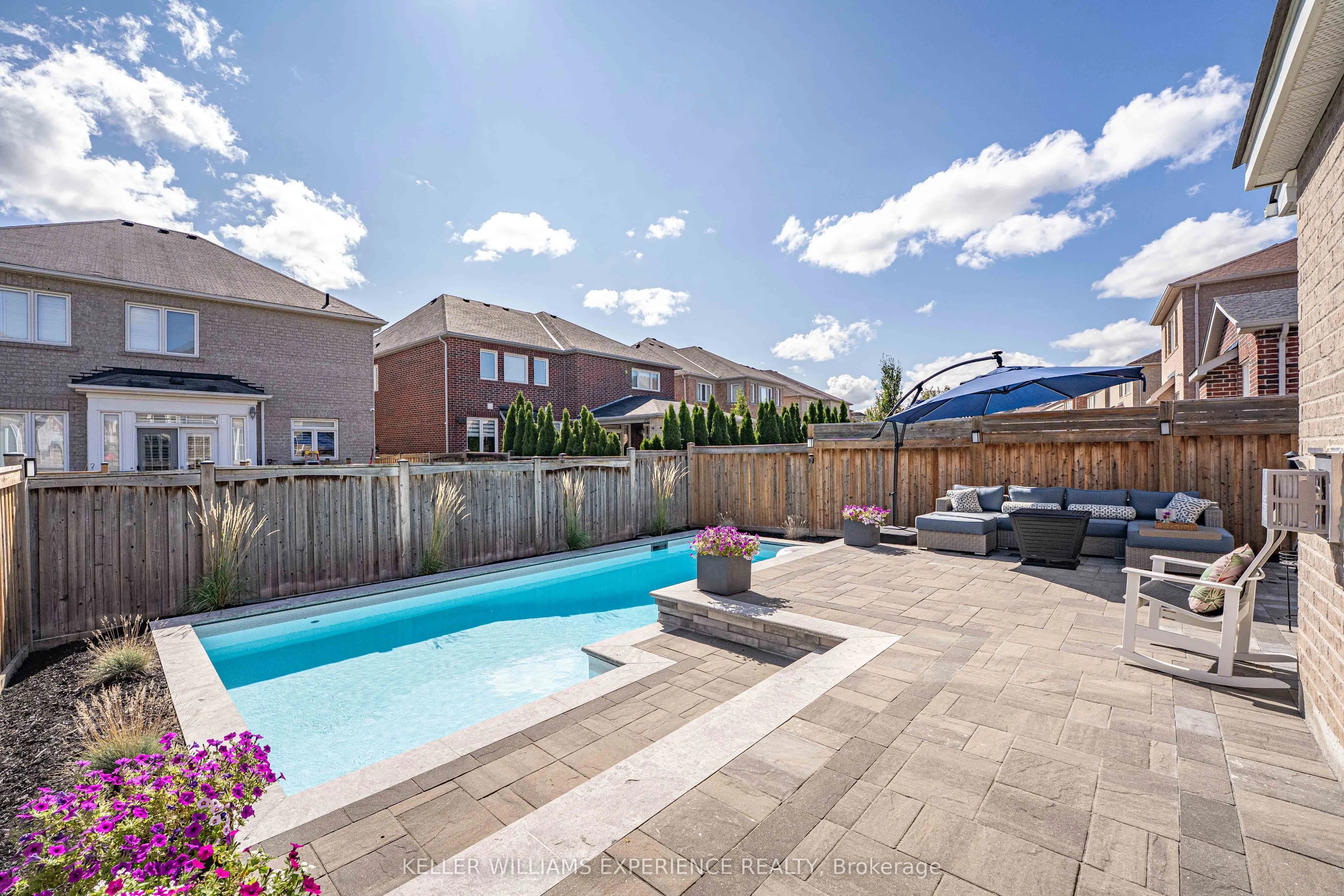 229 Blue Dasher Boulevard