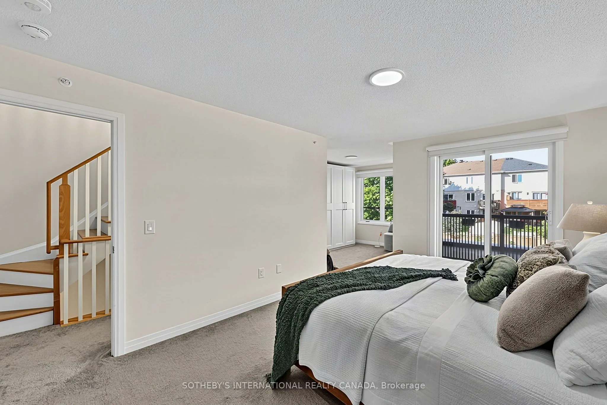 40 Baynes Way #9