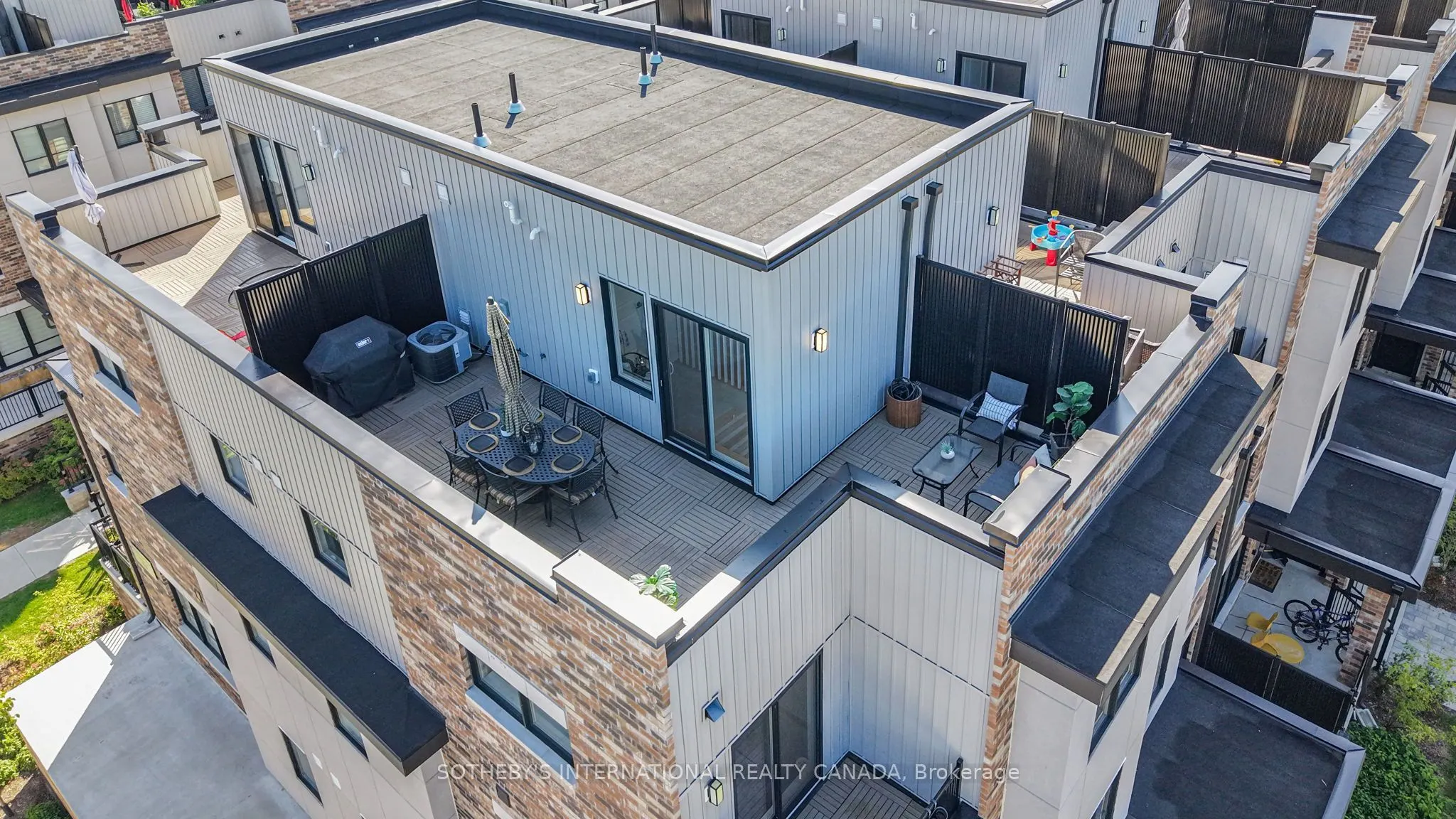 40 Baynes Way #9