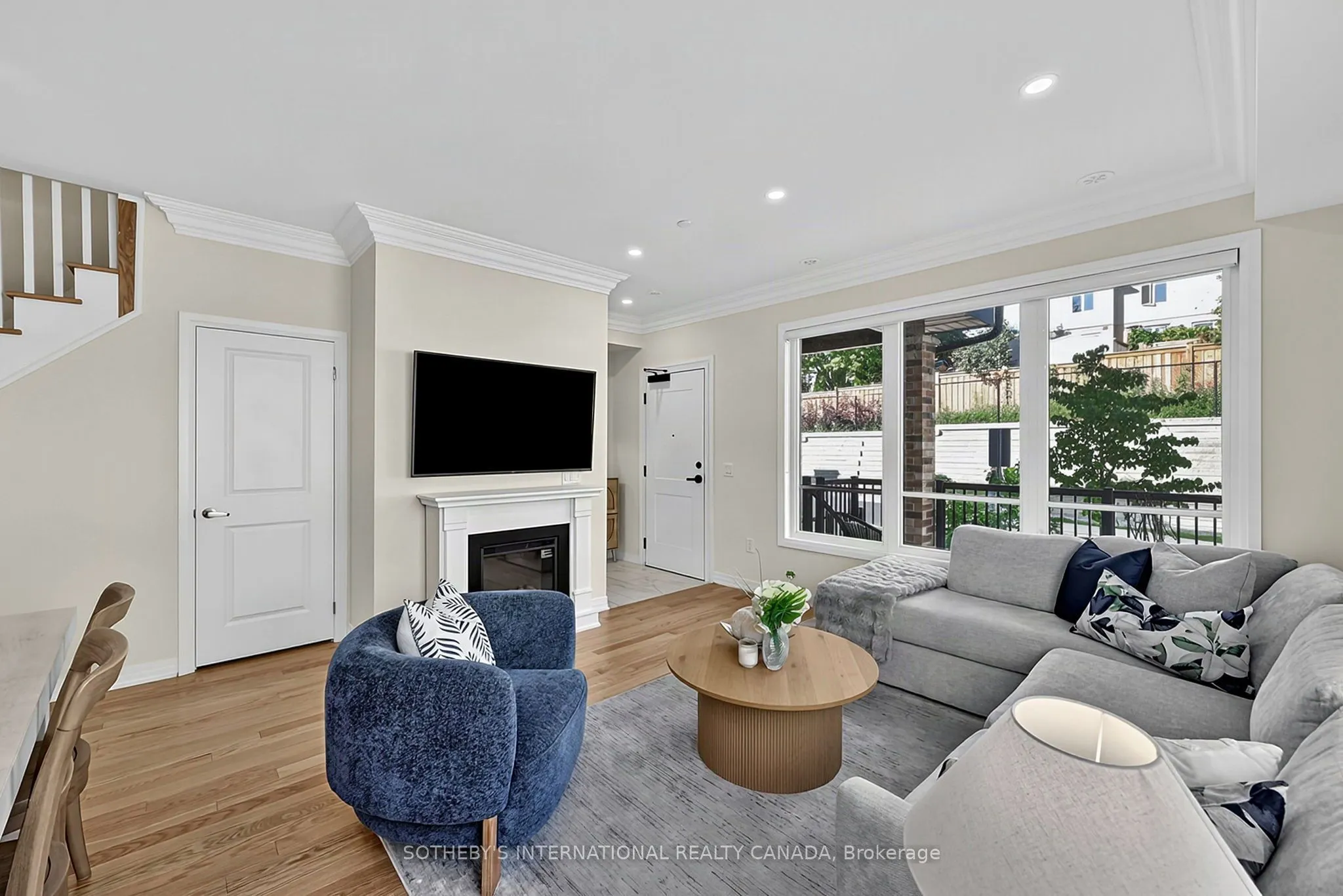 40 Baynes Way #9