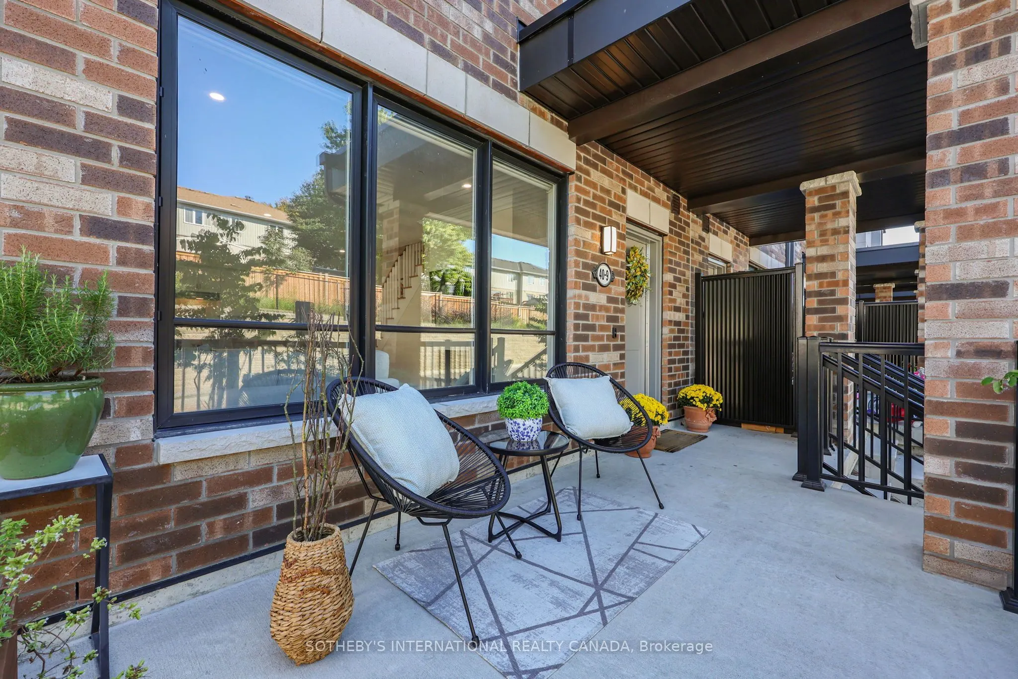 40 Baynes Way #9