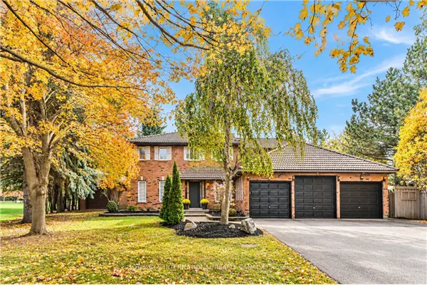 23 Hill Farm Road