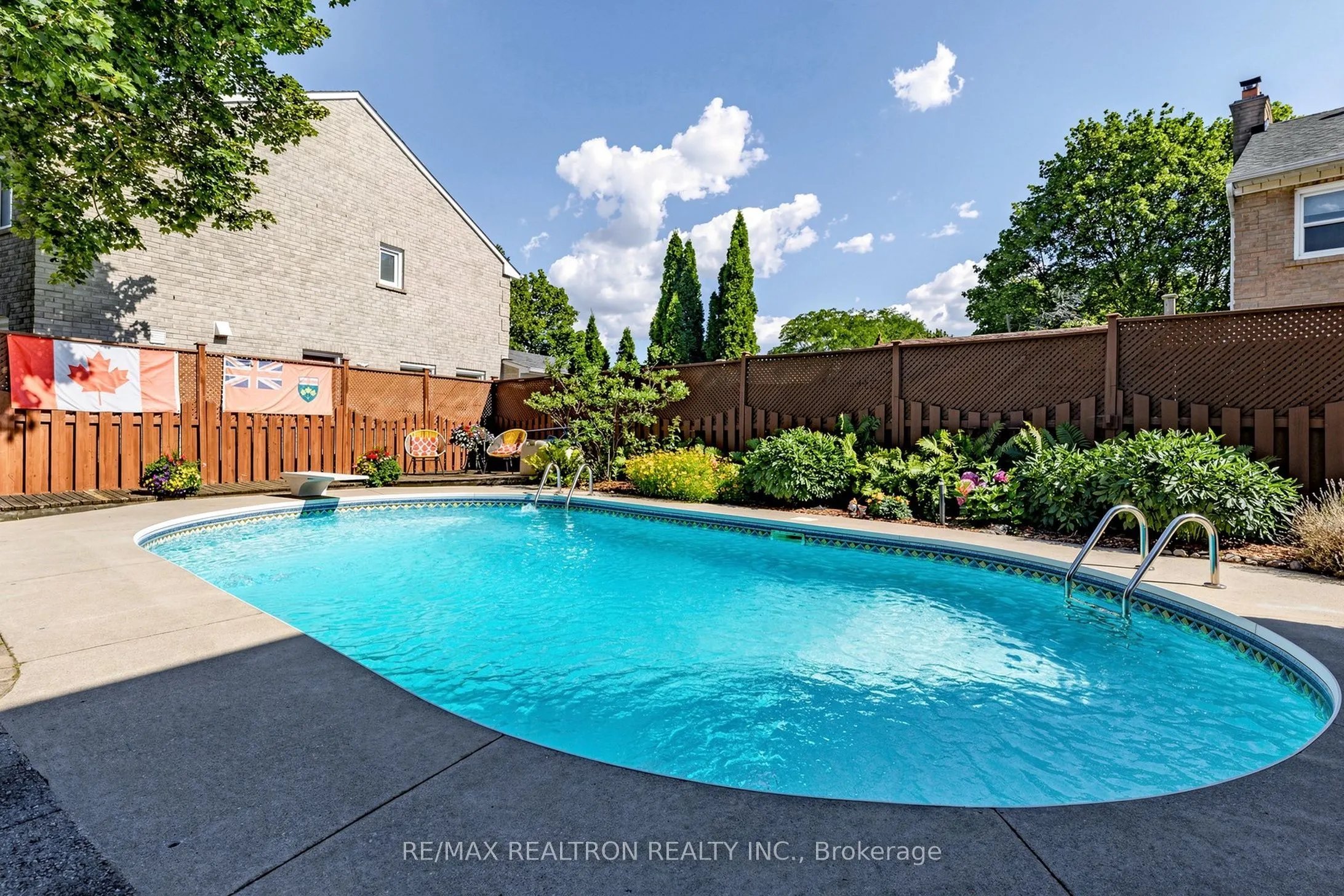 84 Ferndell Circle
