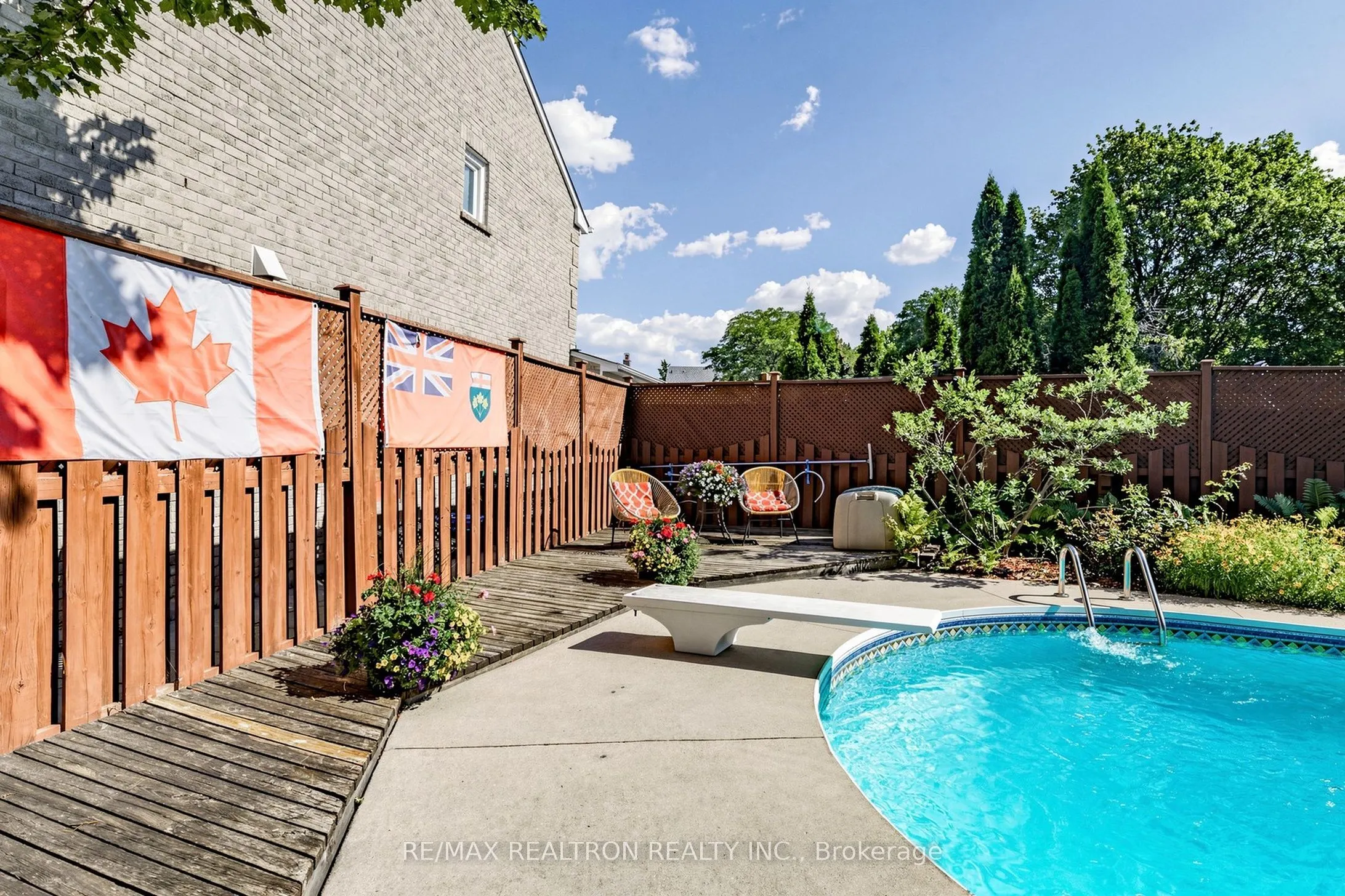 84 Ferndell Circle