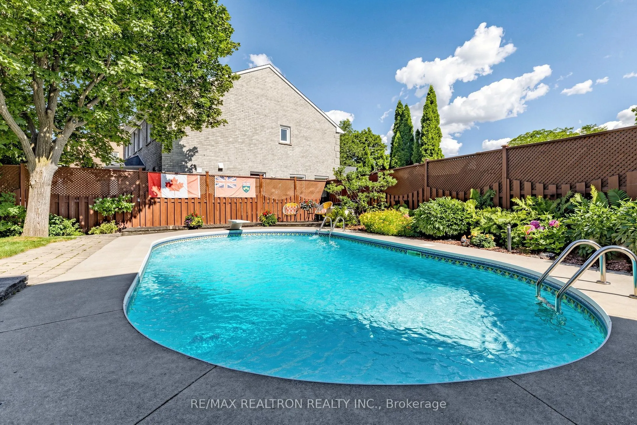 84 Ferndell Circle