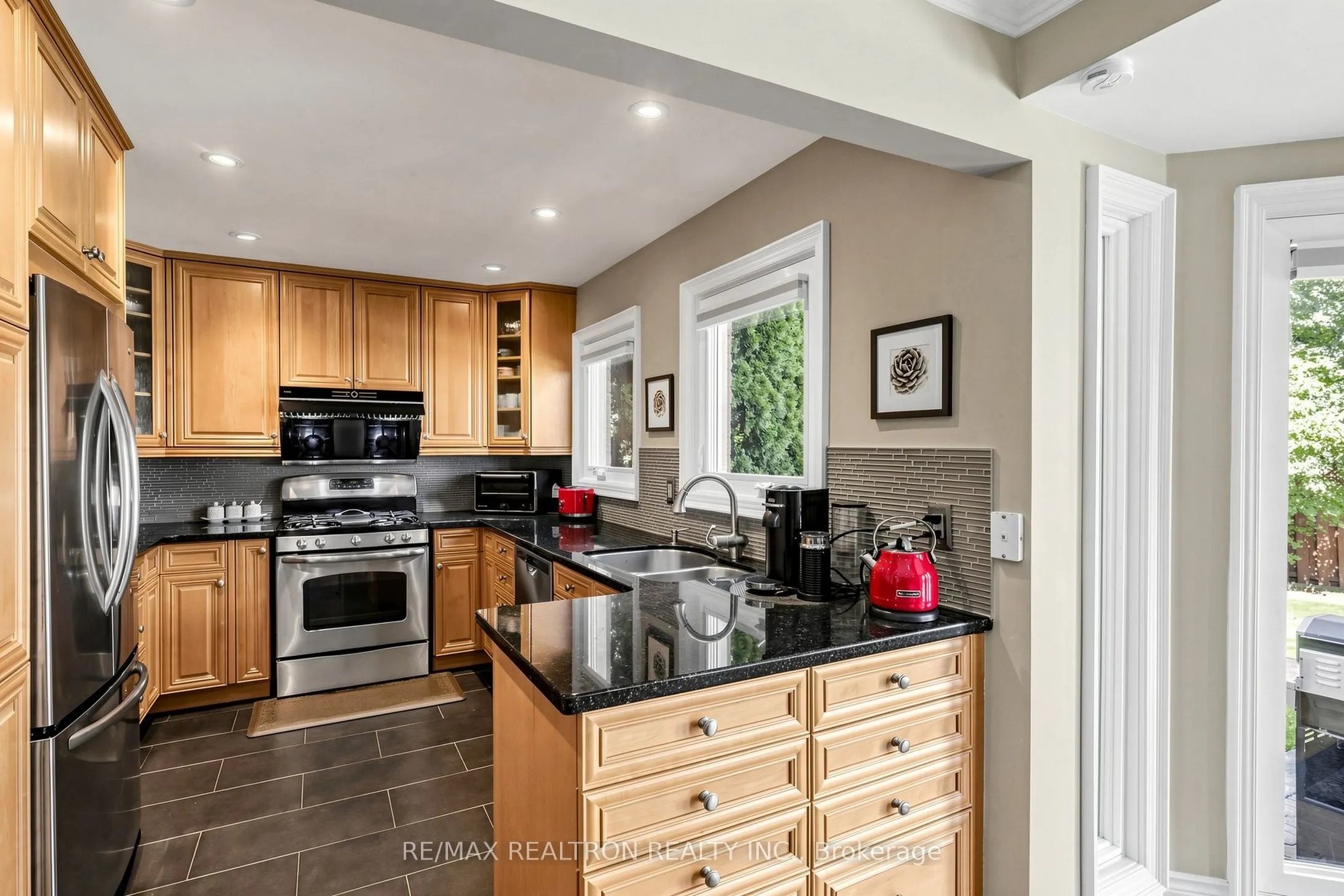 84 Ferndell Circle