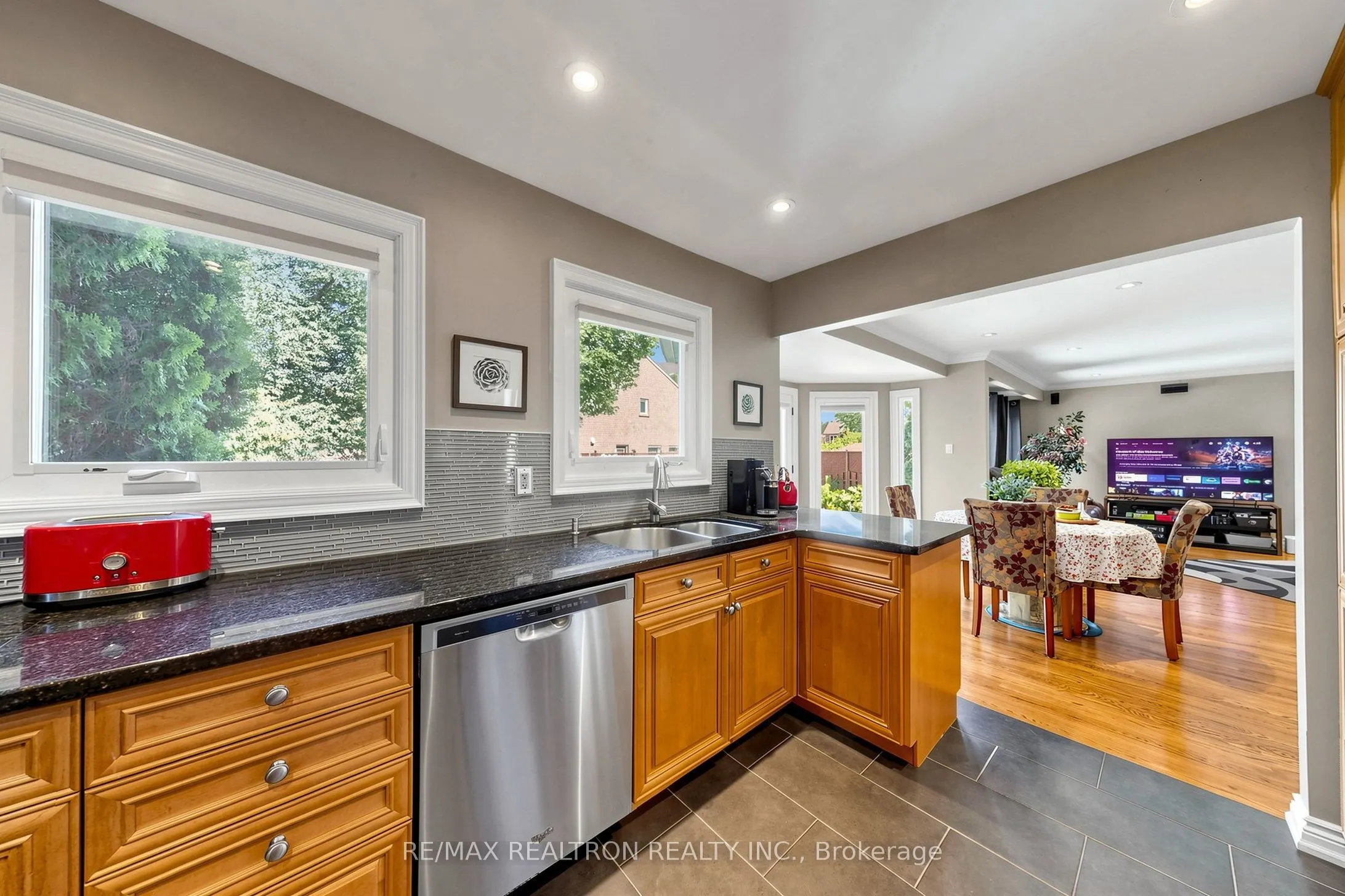 84 Ferndell Circle