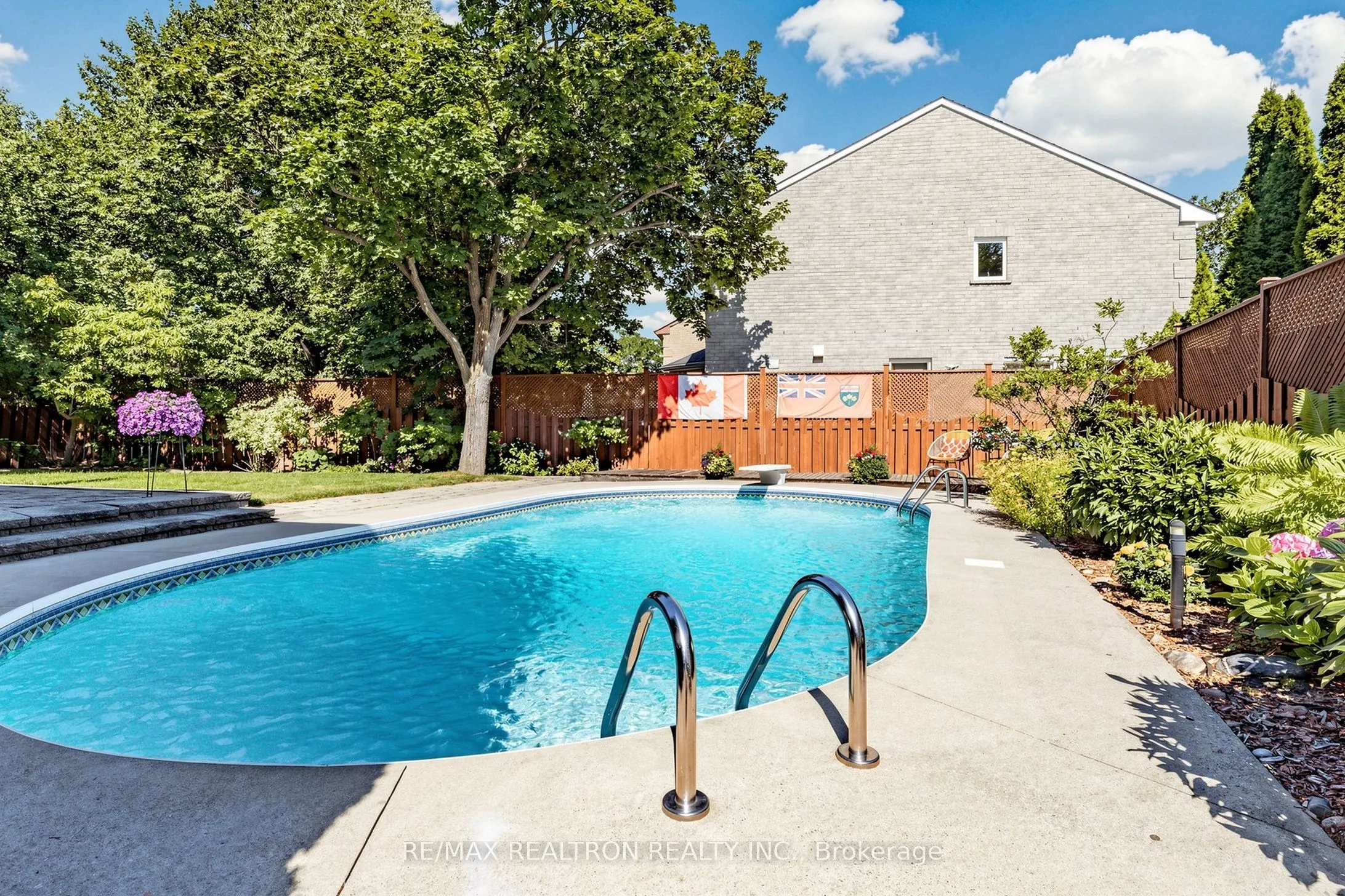84 Ferndell Circle