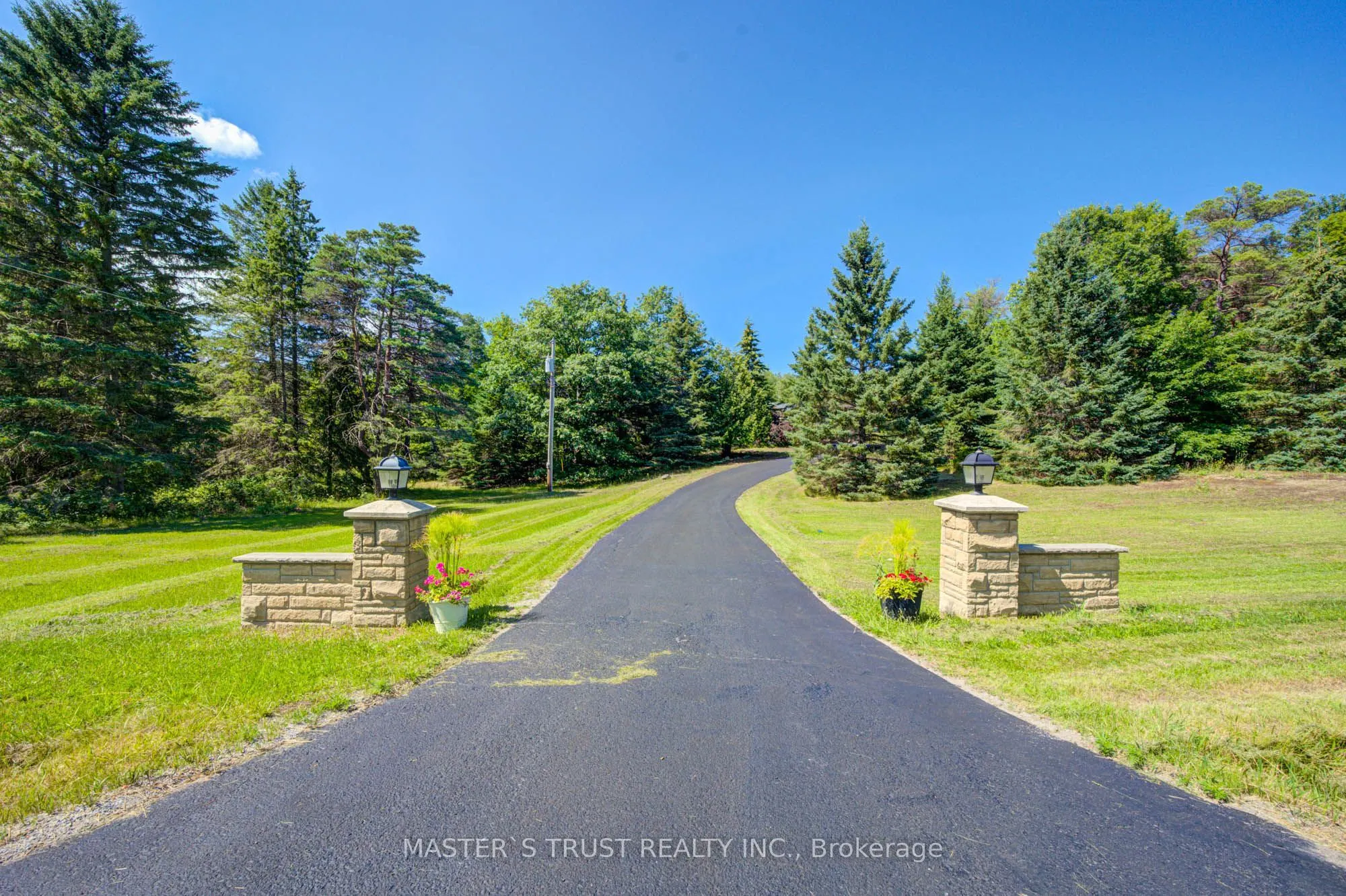 3896 St John's Side Road