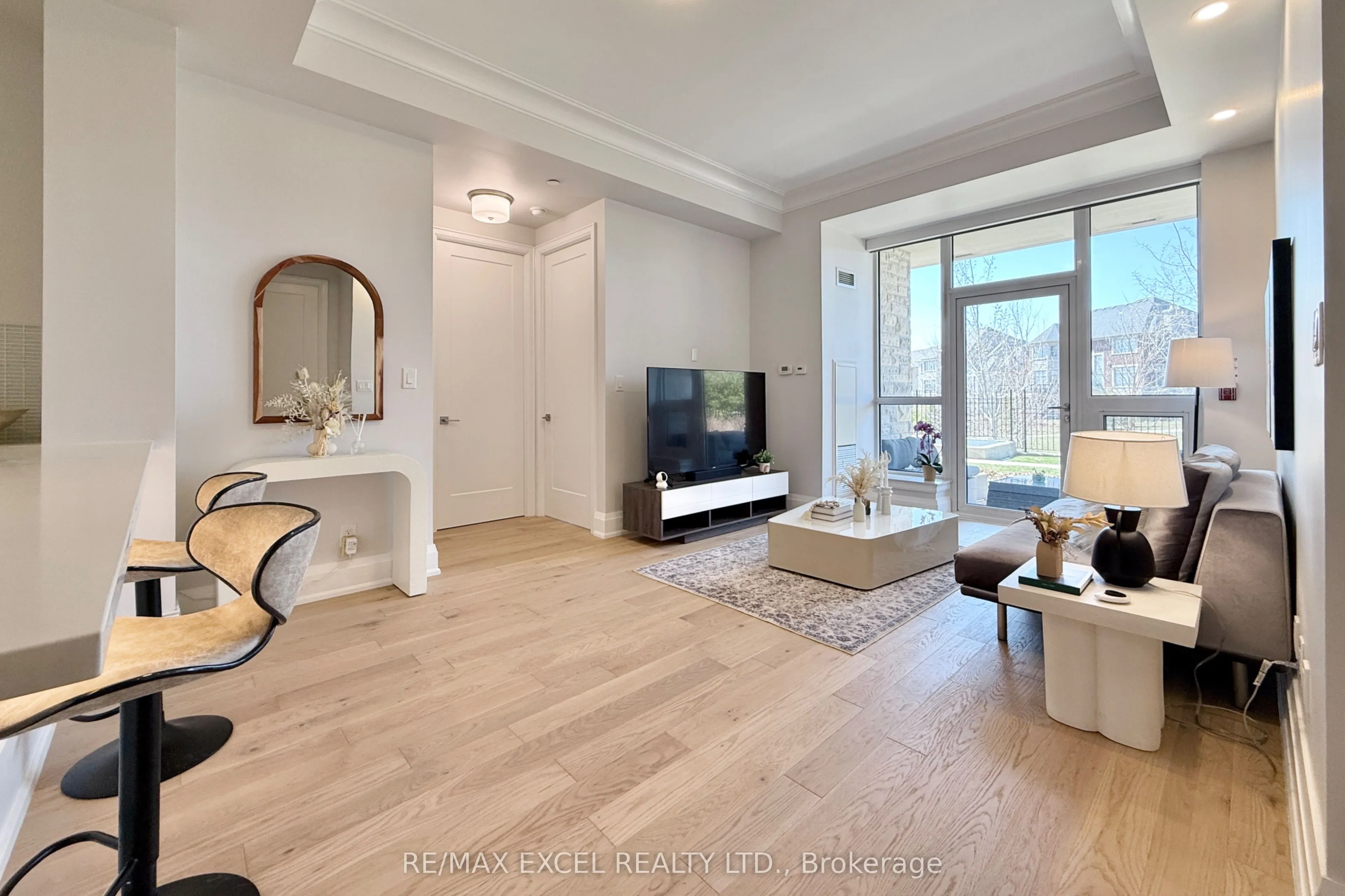 9 Stollery Pond Crescent #208