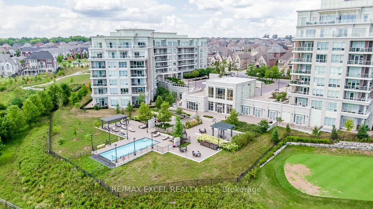 9 Stollery Pond Crescent #208