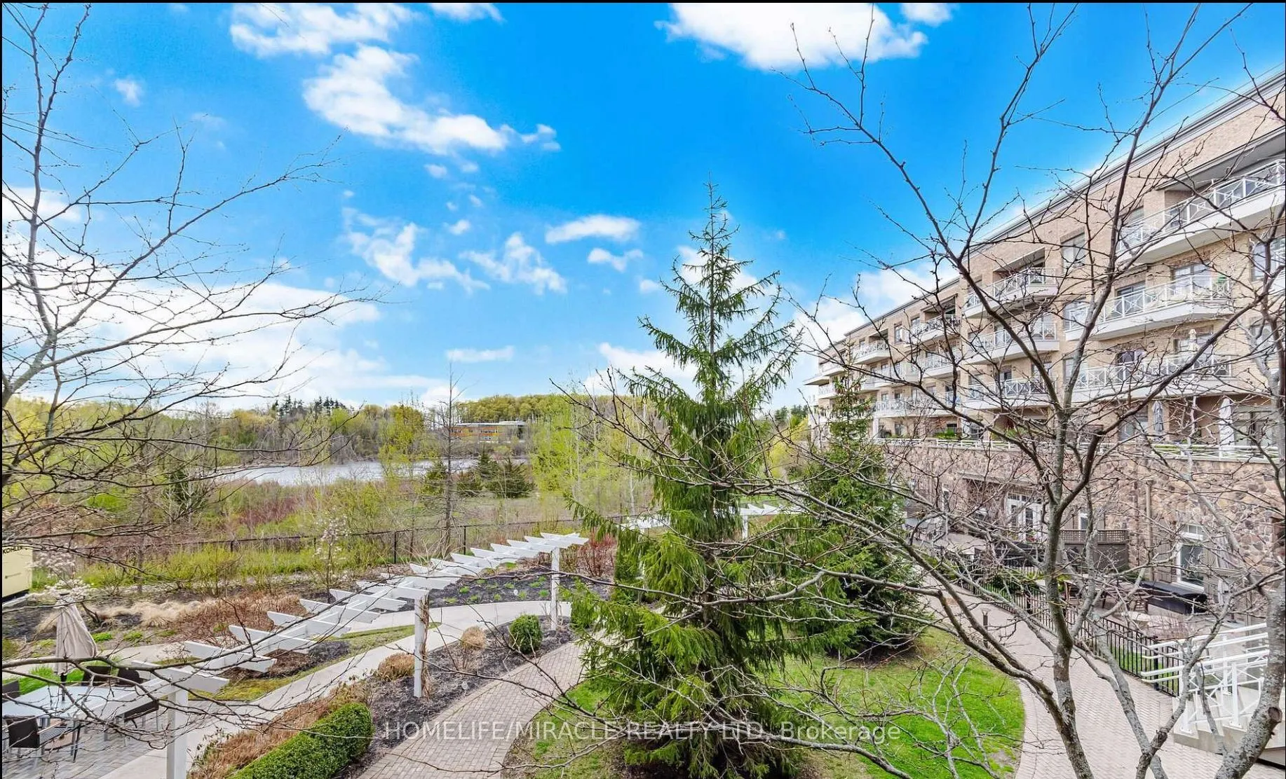 80 Burns Boulevard #425