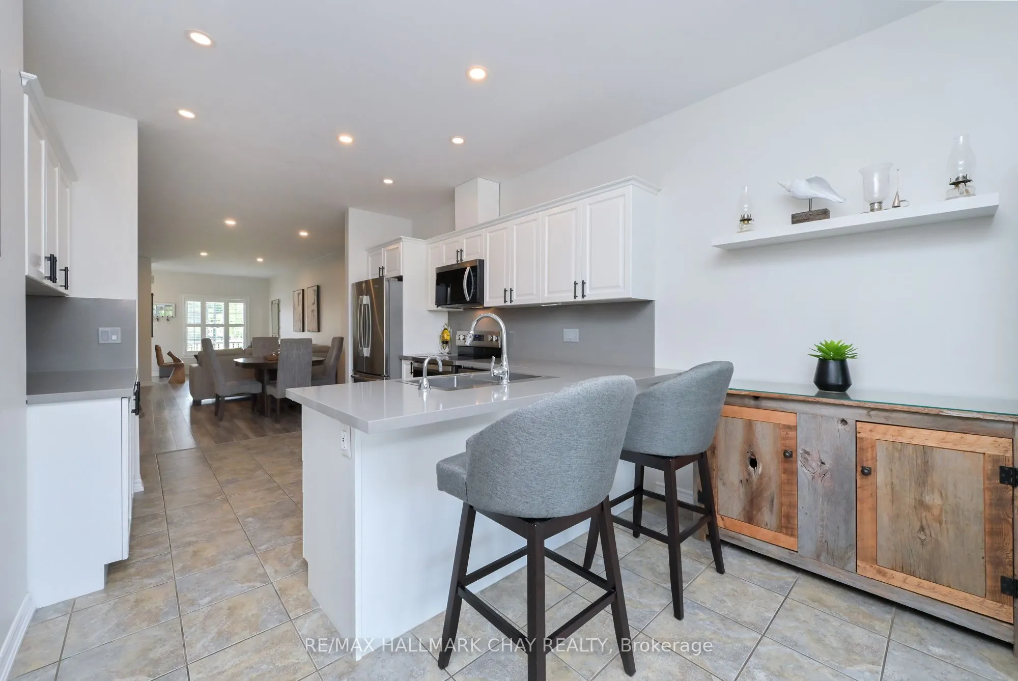 25 Kingsmere Crescent