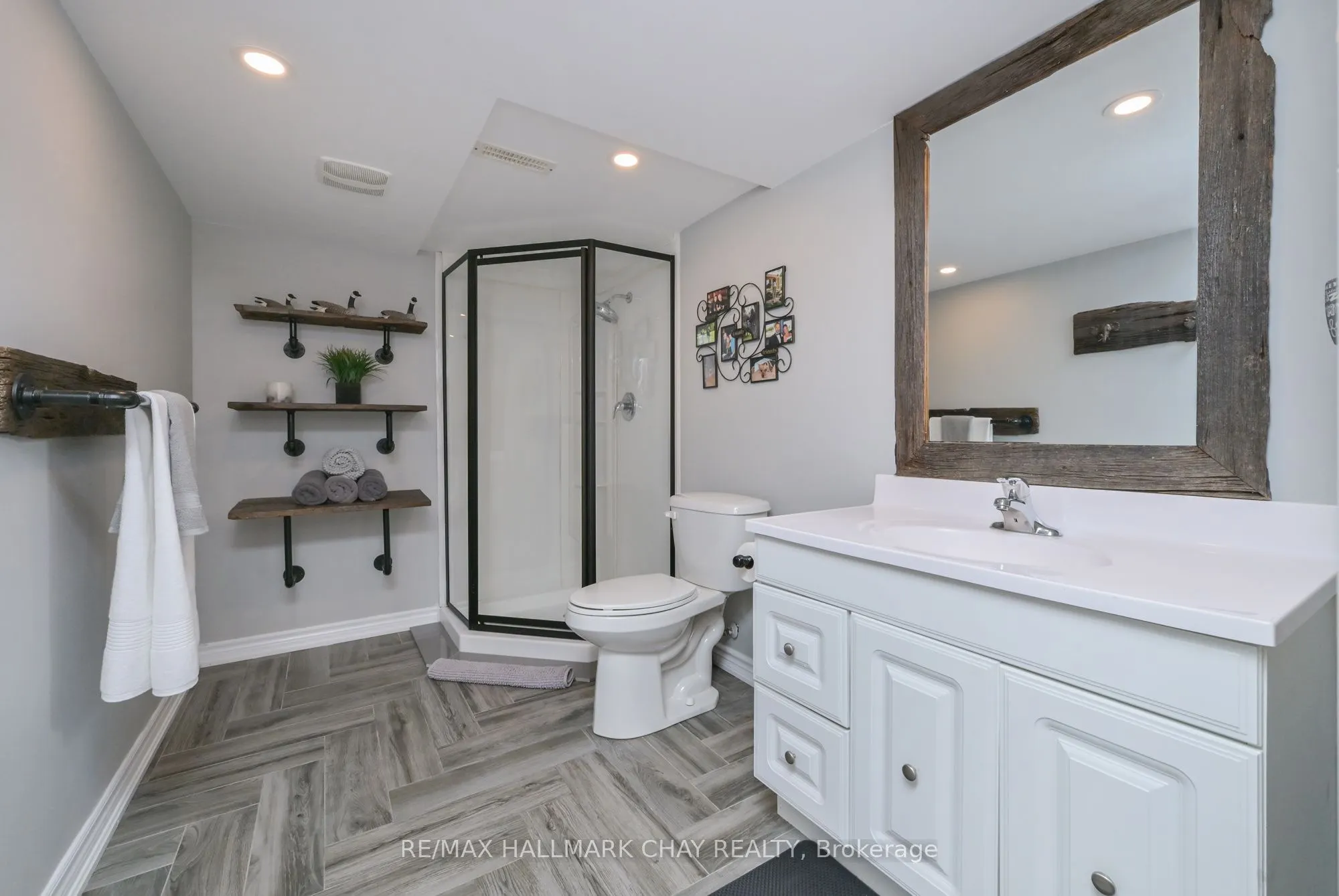 25 Kingsmere Crescent