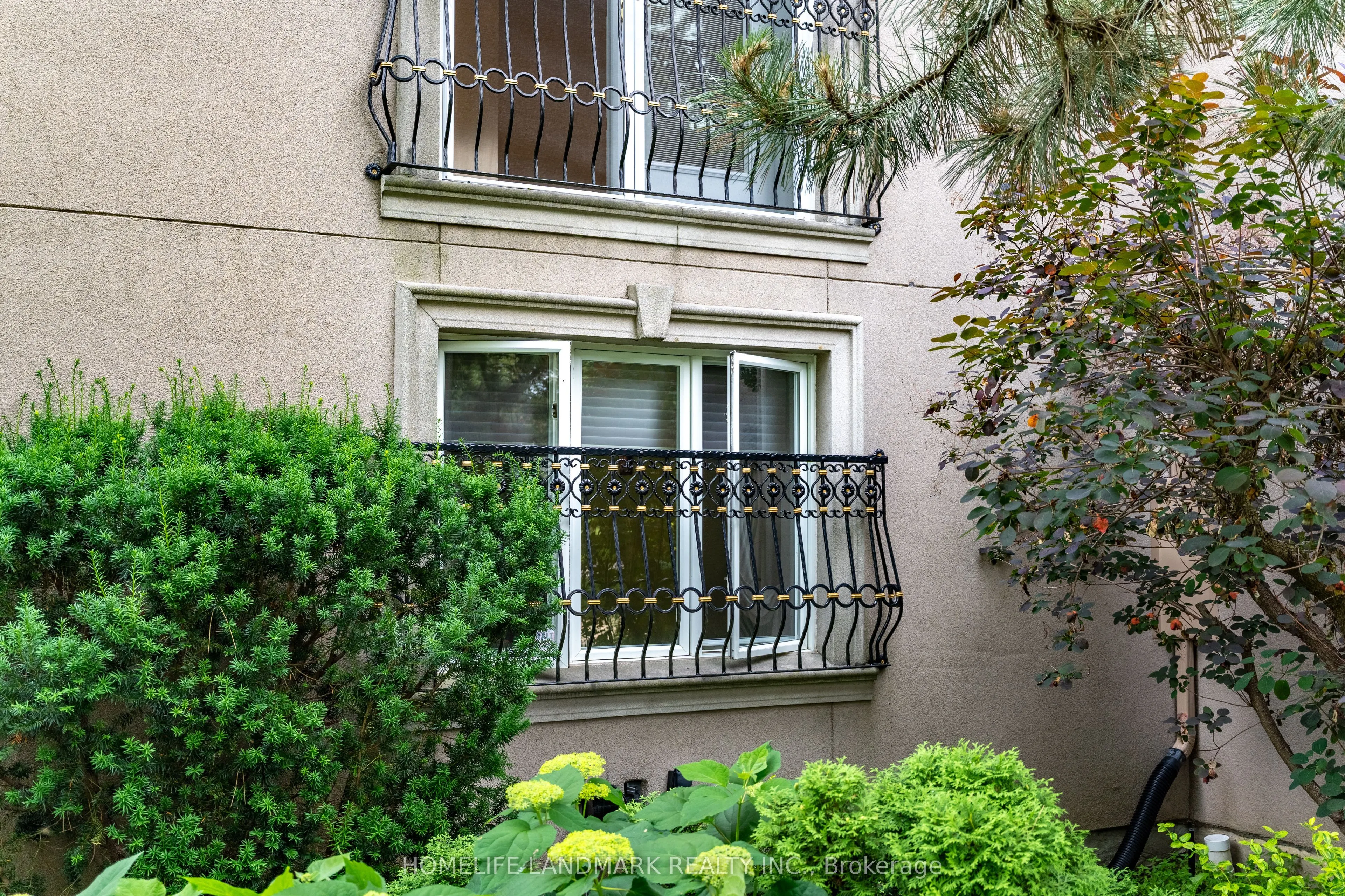14 Meadow Heights Court