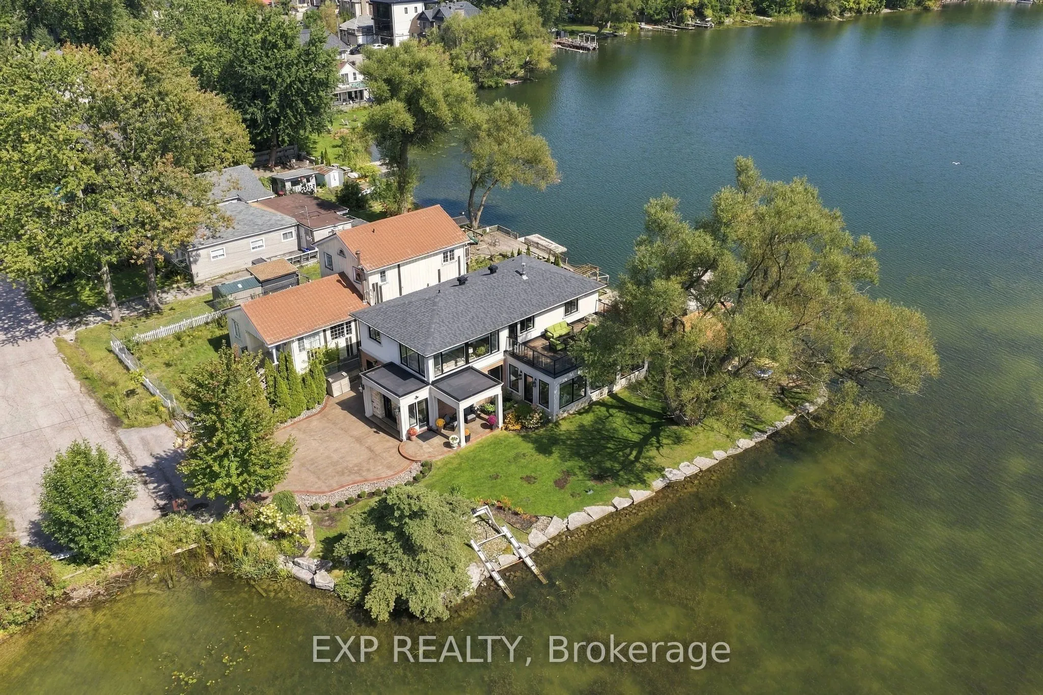 3 Willowbank Avenue