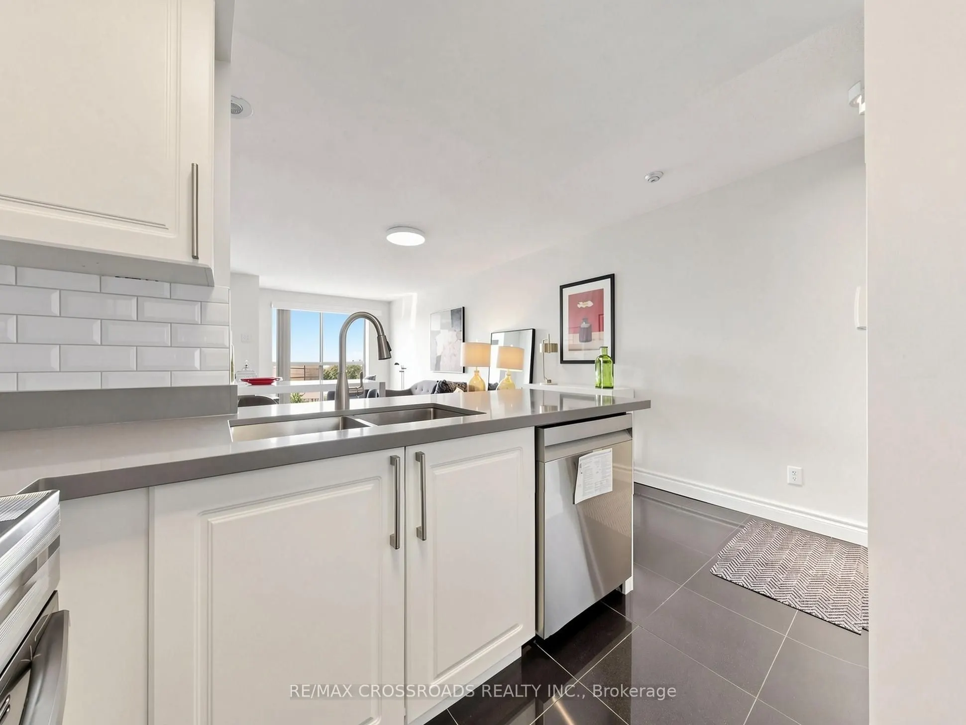 3 Ellesmere Street #713