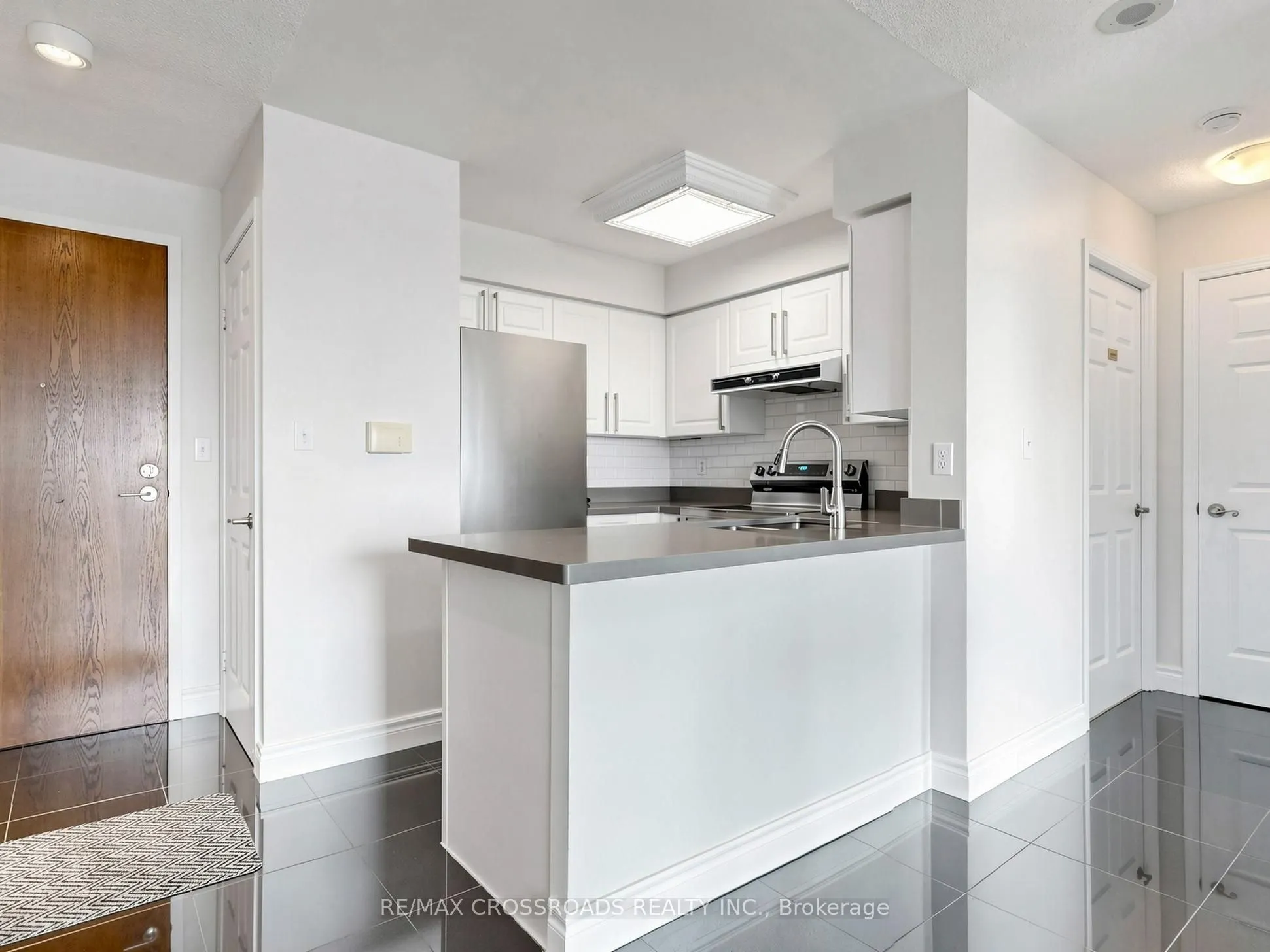 3 Ellesmere Street #713