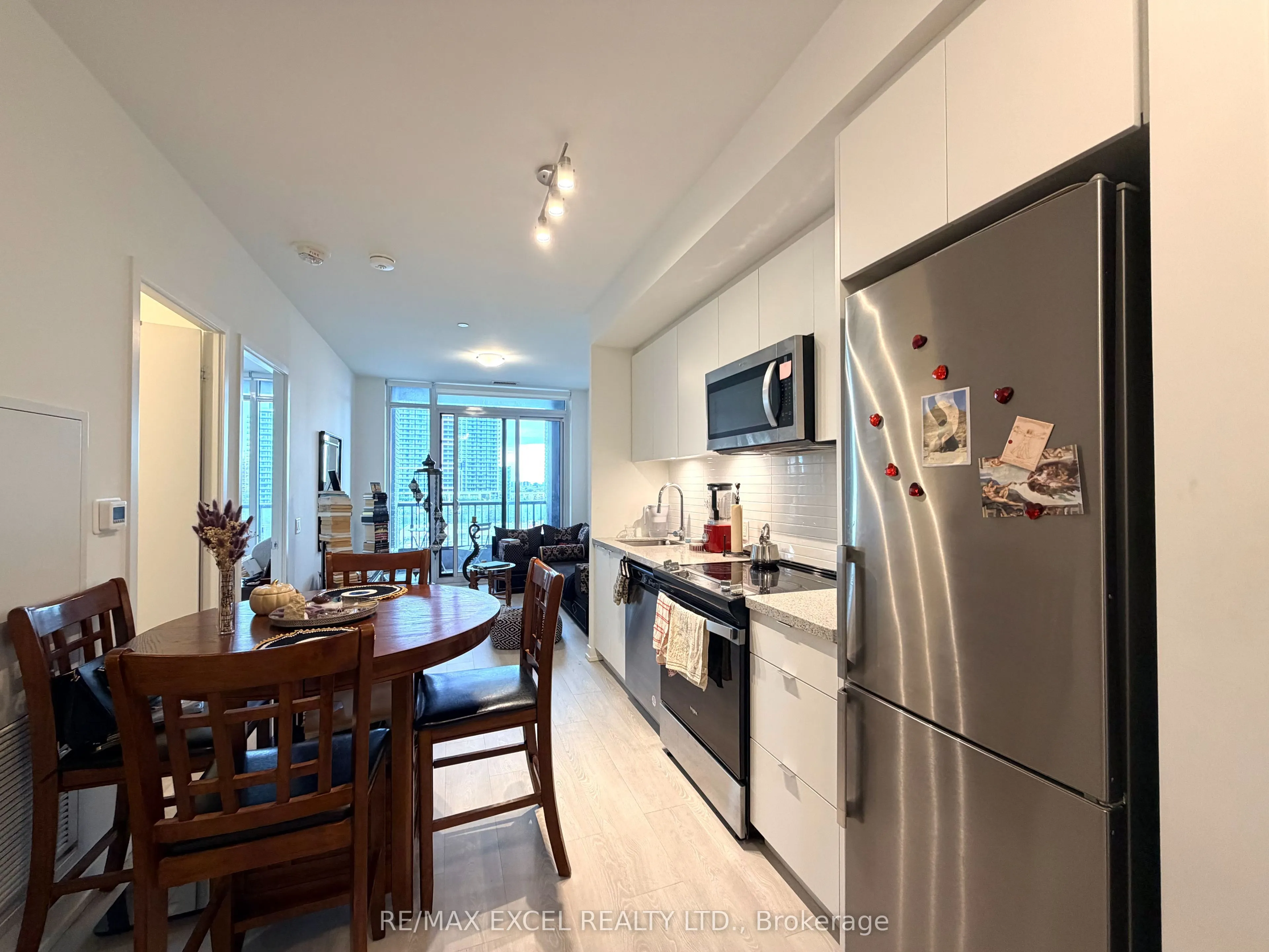 8868 Yonge Street #809E