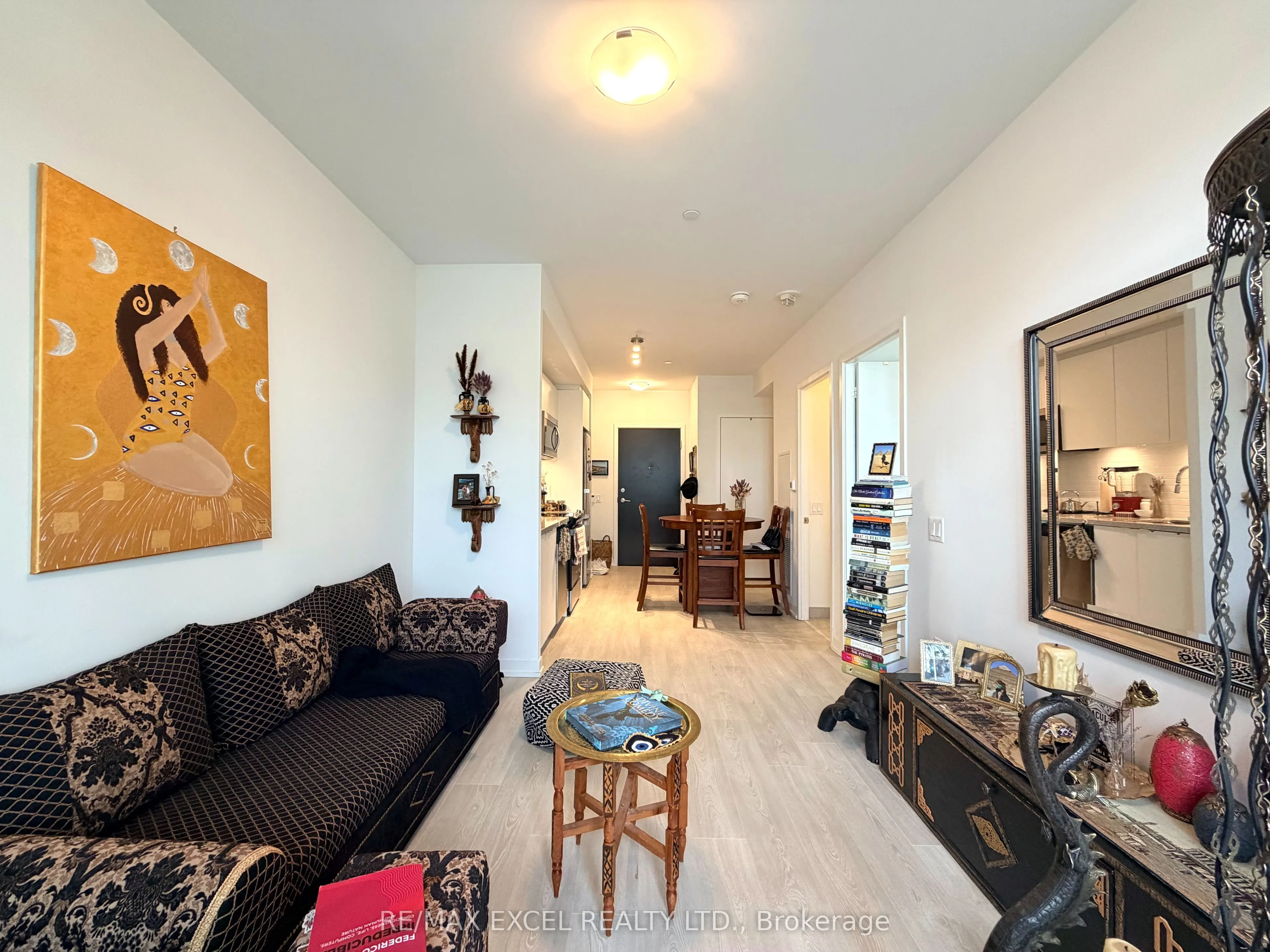 8868 Yonge Street #809E
