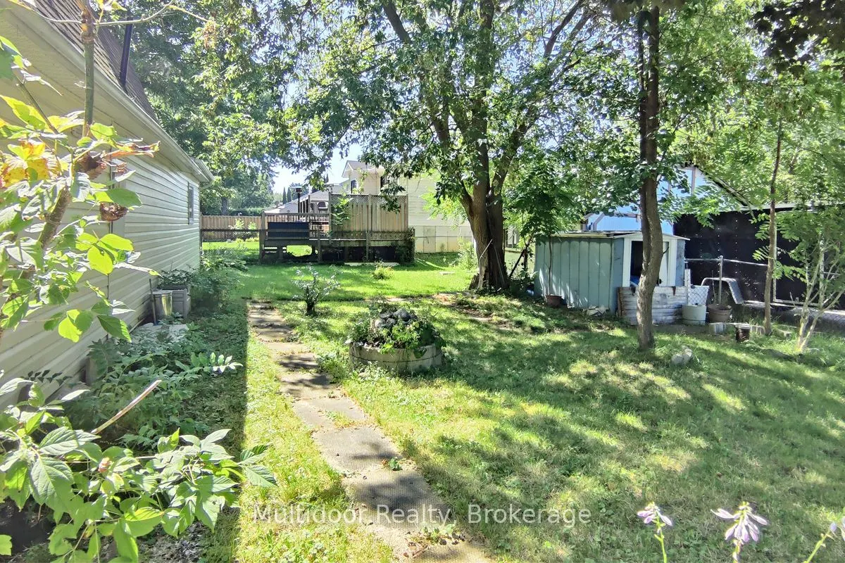 1058 Isabella Street