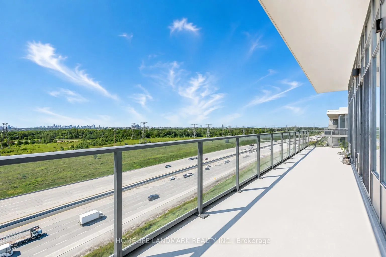 325 South Park Road #325-PH9
