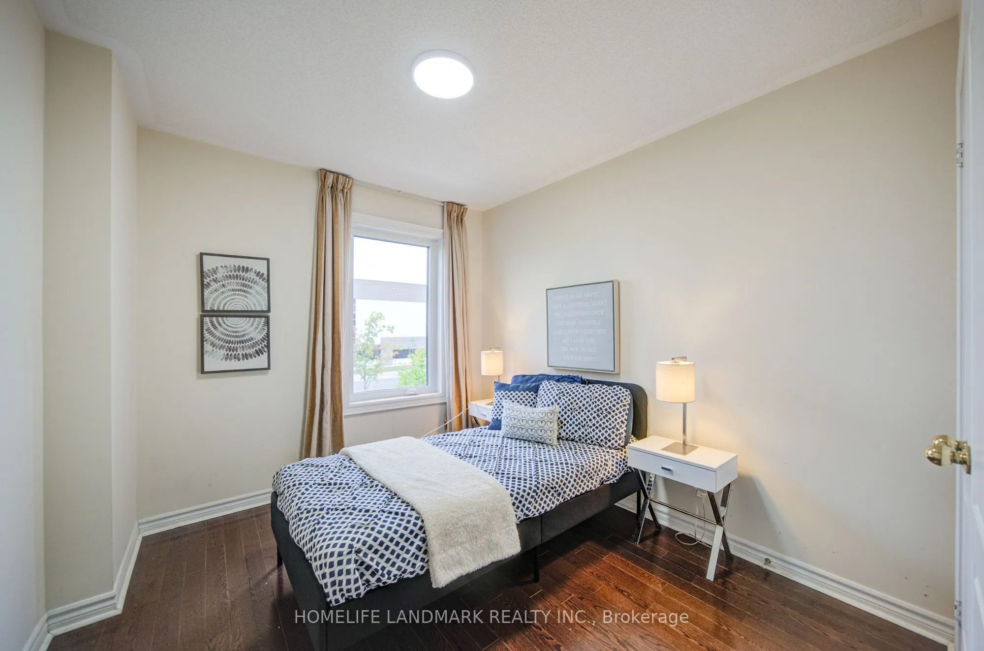 10483 Woodbine Avenue