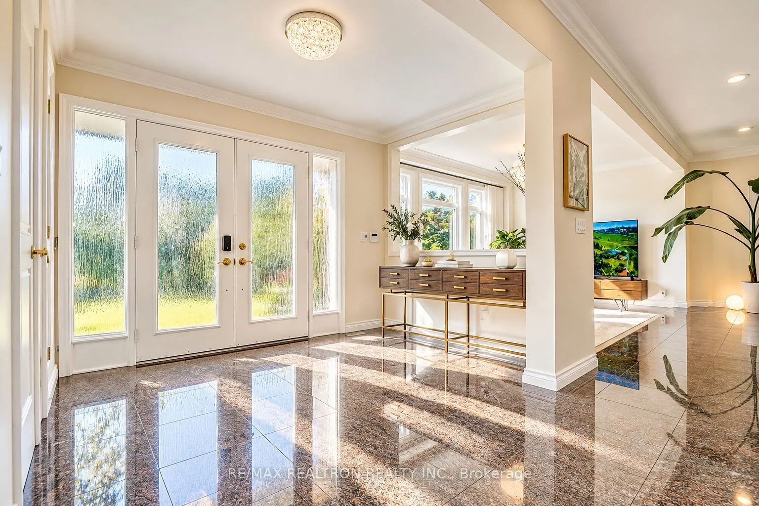8 Country Heights Drive