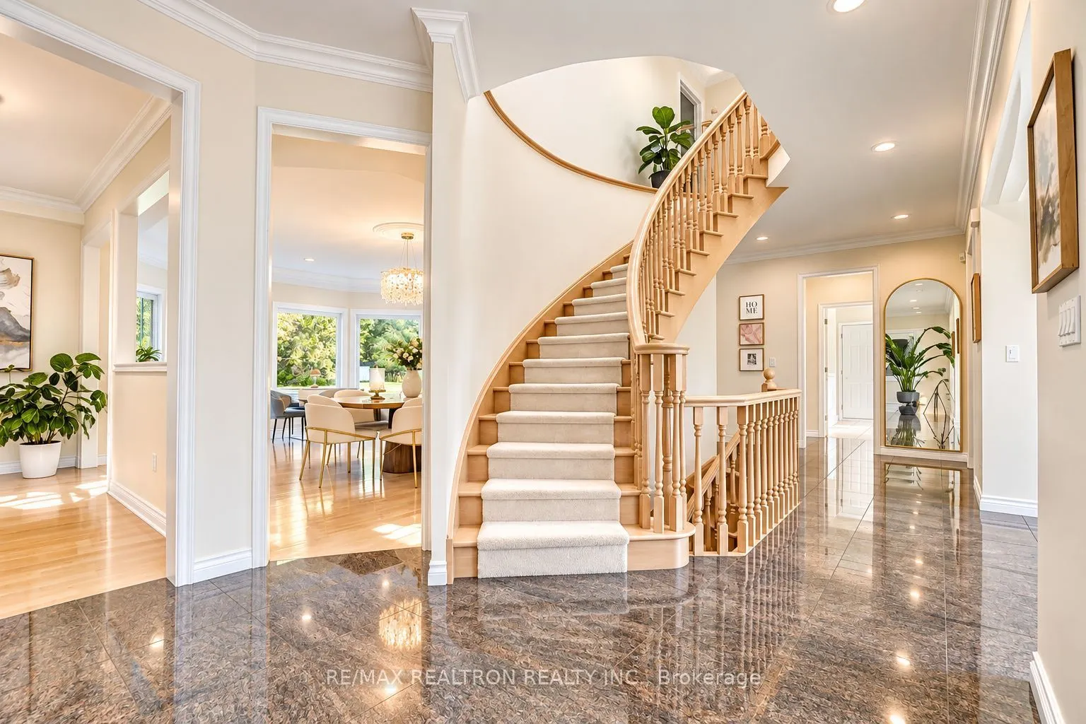 8 Country Heights Drive
