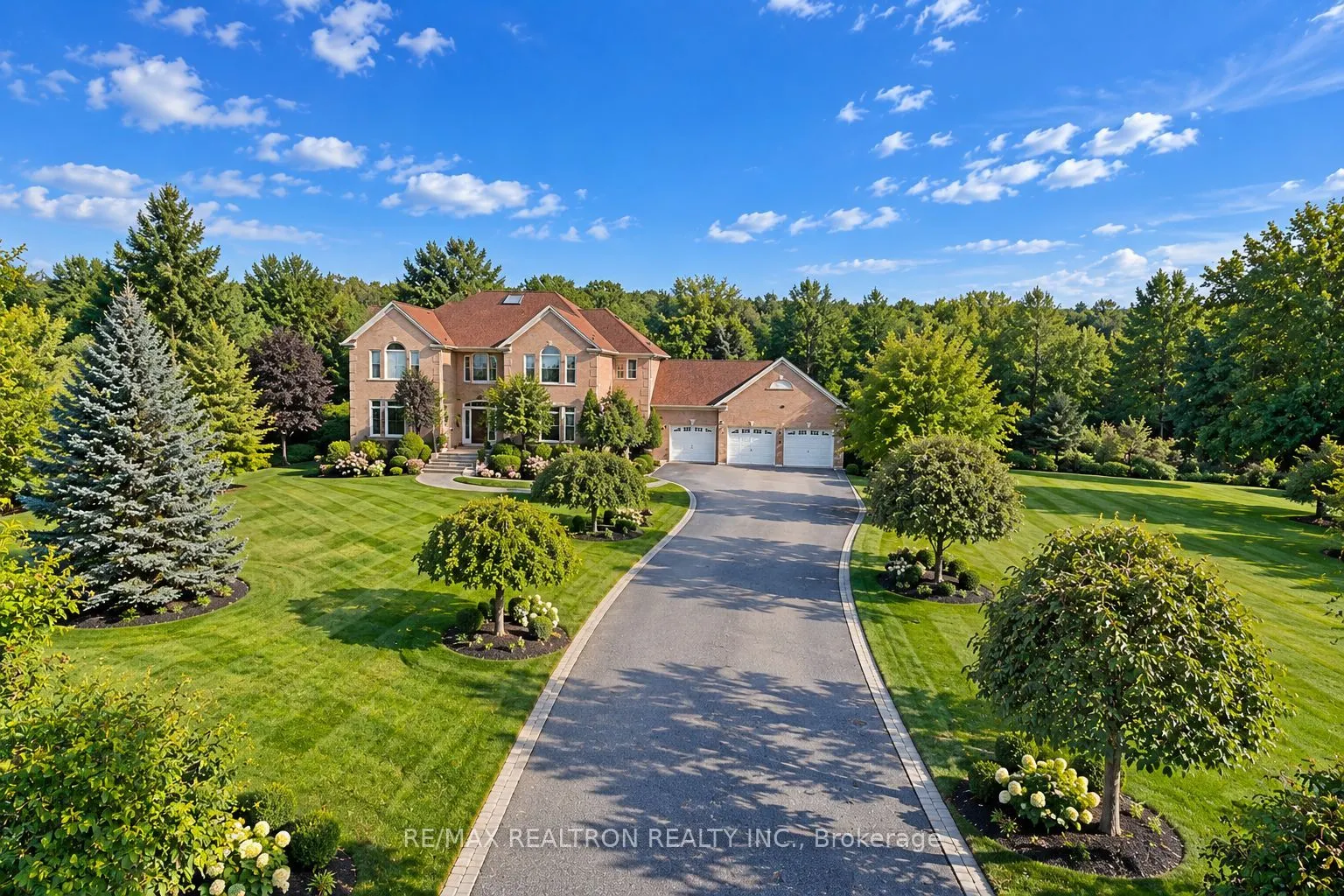8 Country Heights Drive