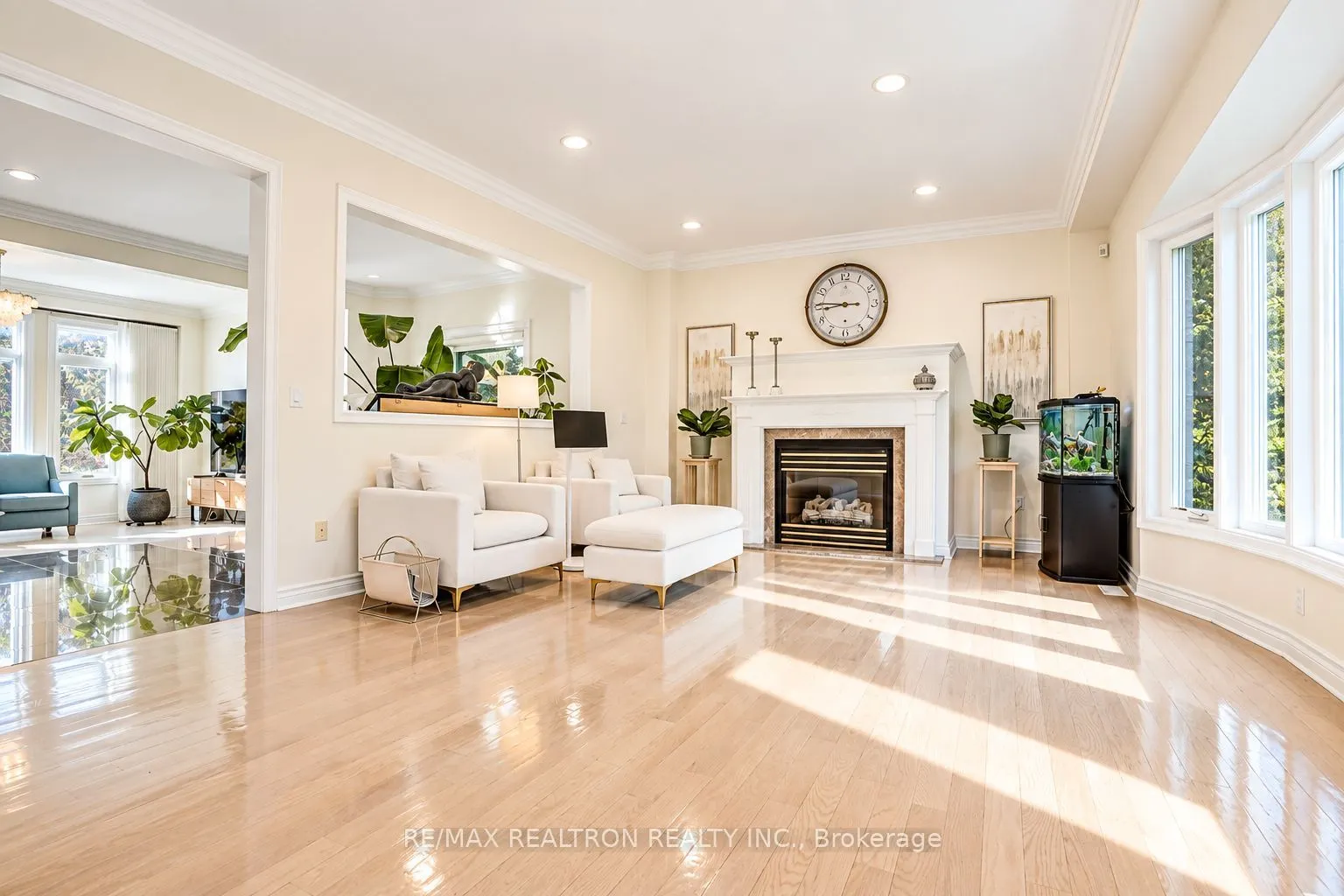8 Country Heights Drive