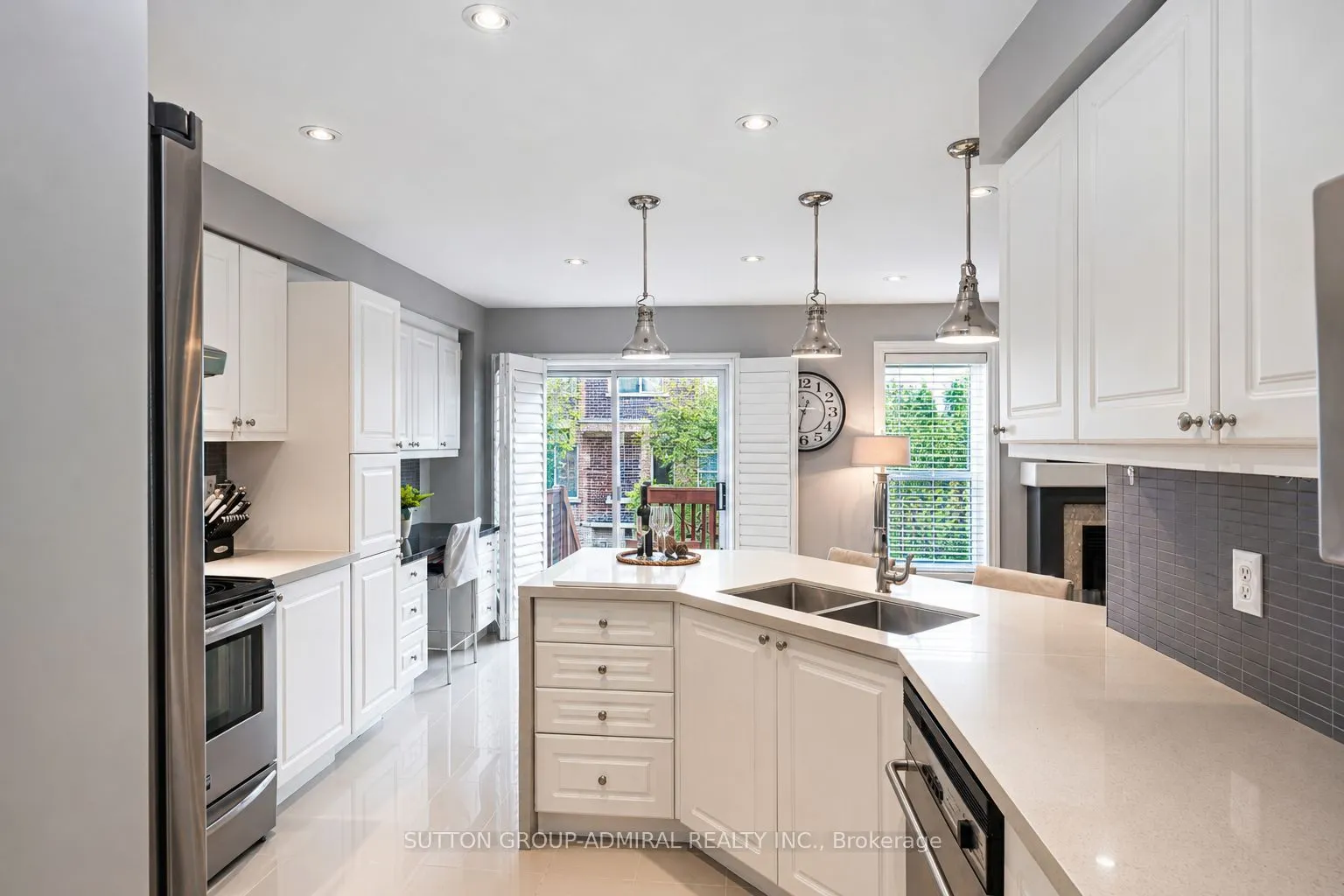 43 Mainland Crescent