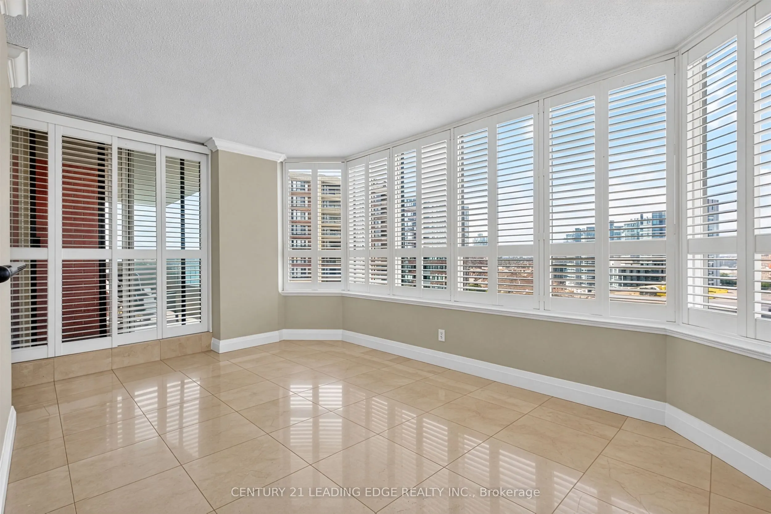 33 Weldrick Road E #1011