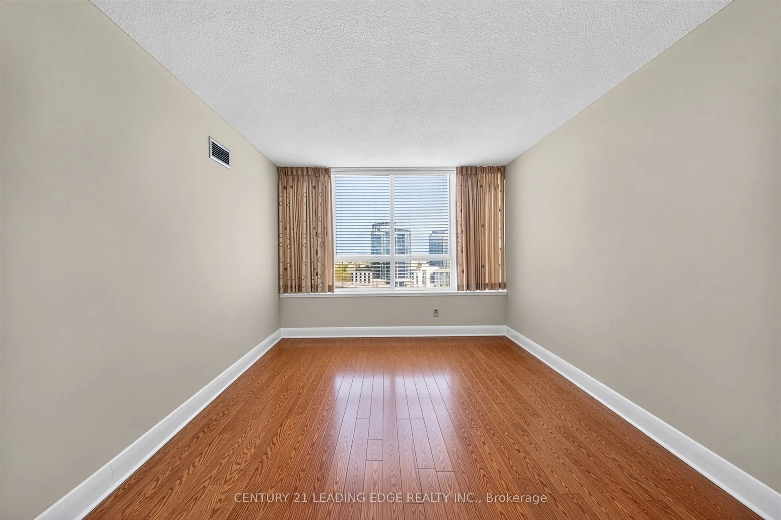 33 Weldrick Road E #1011
