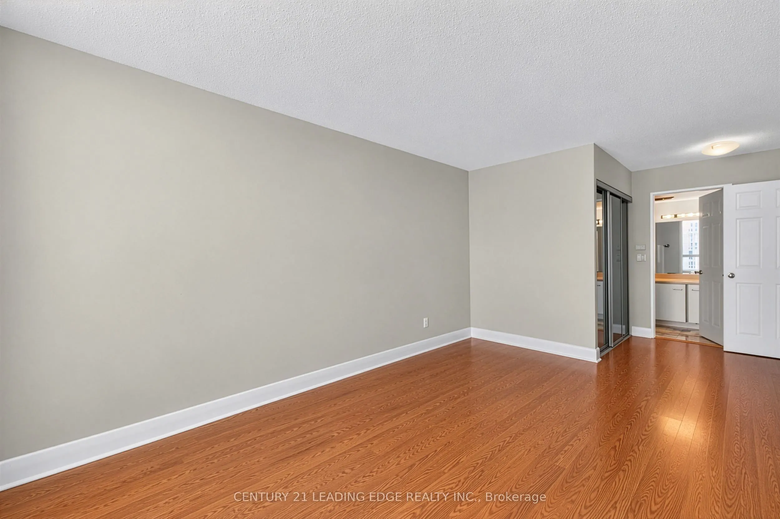 33 Weldrick Road E #1011