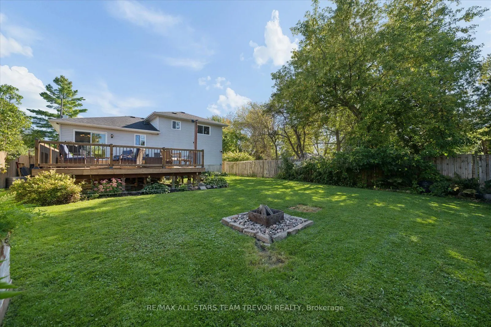 16 Evelyn Avenue