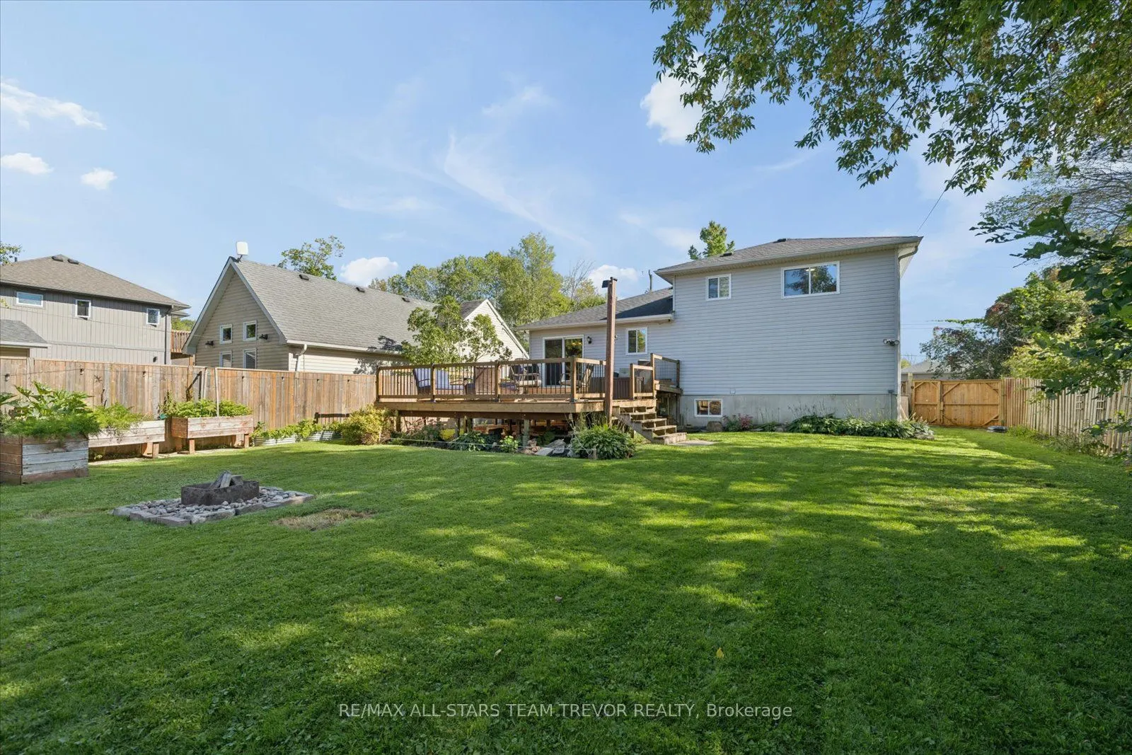 16 Evelyn Avenue