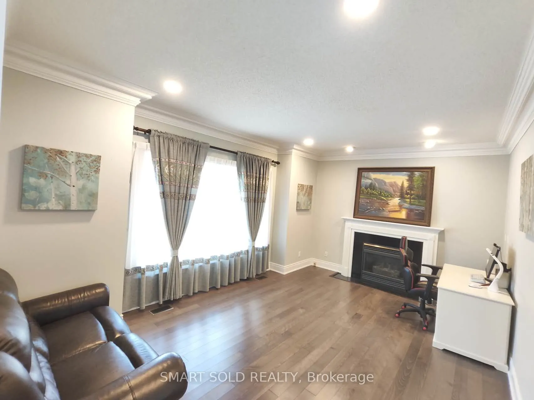 67 Chantilly Crescent