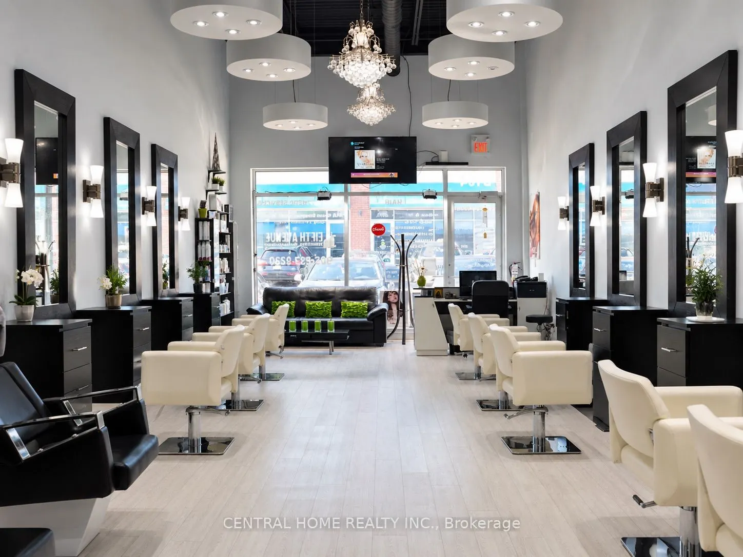 11685 YONGE Street #B104