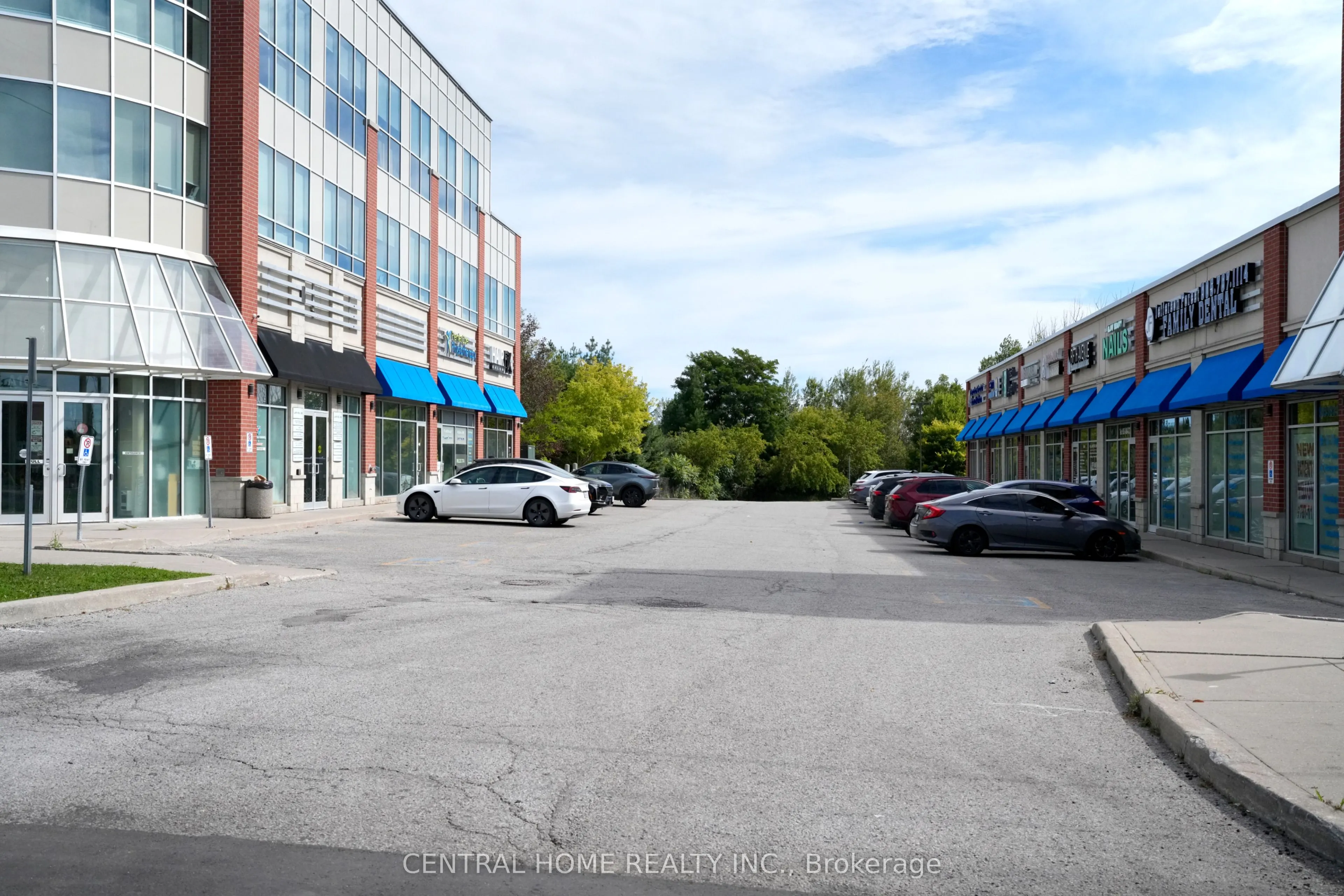 11685 YONGE Street #B104