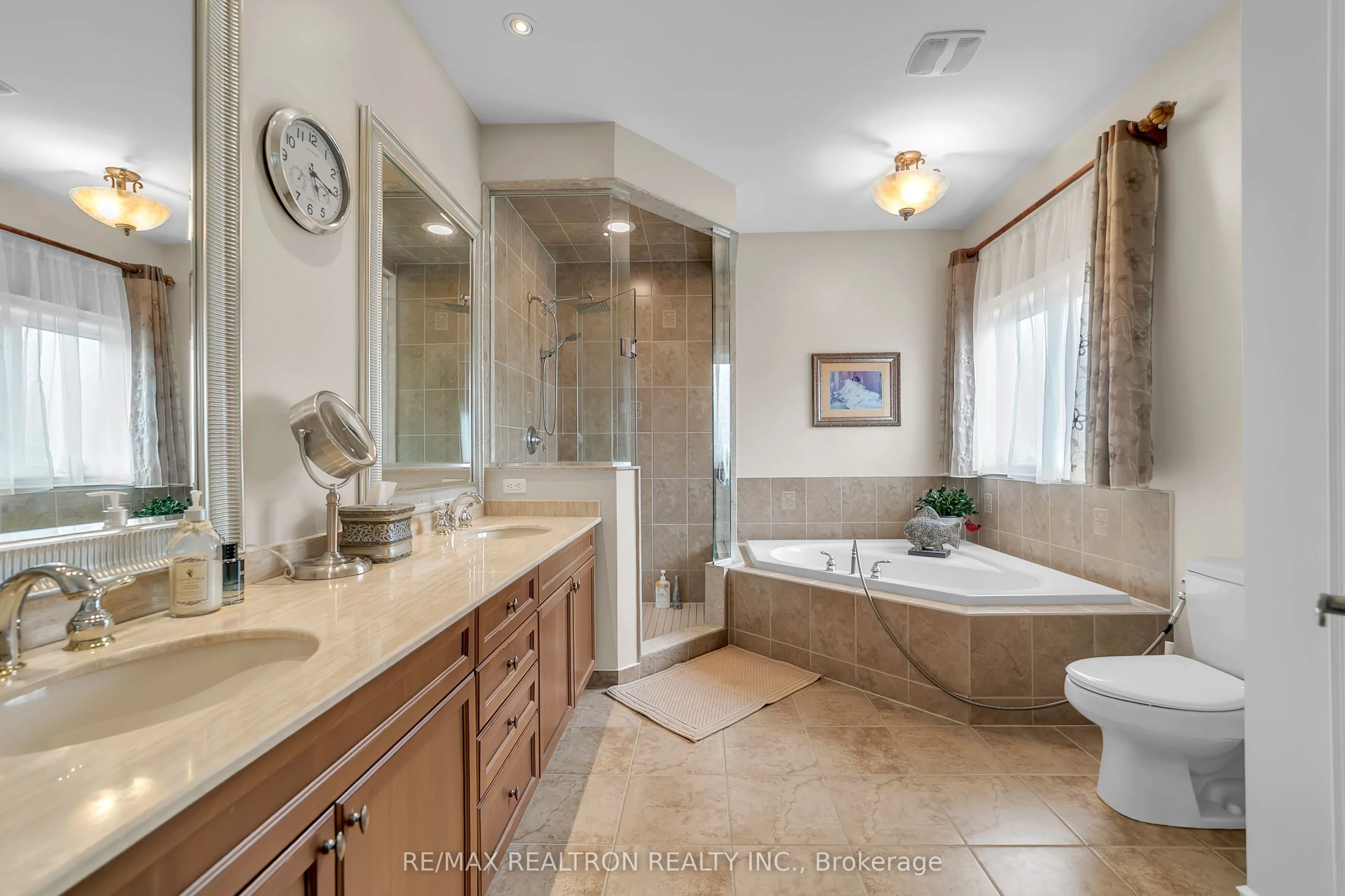 20 Rock Elm Court