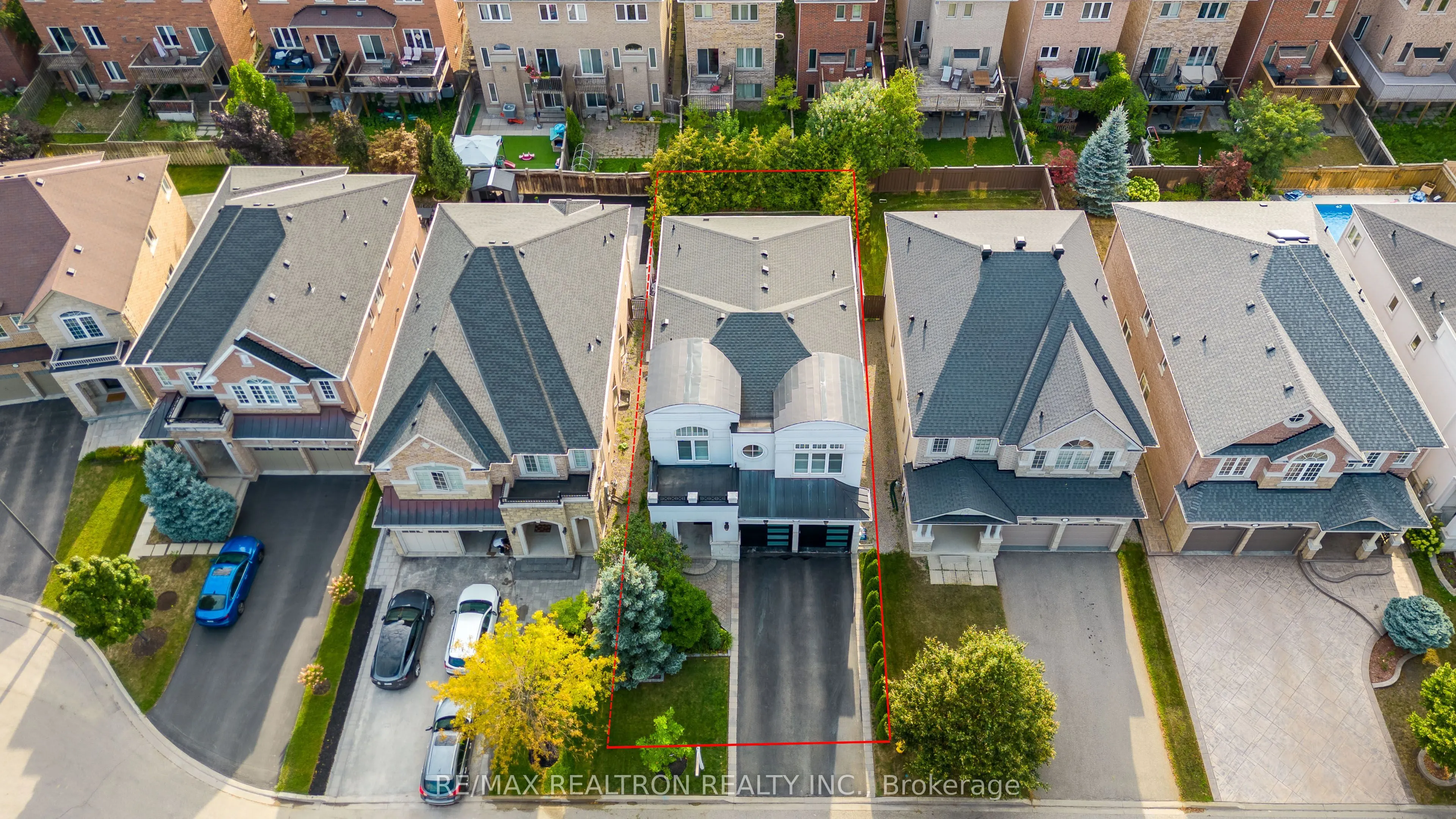 20 Rock Elm Court