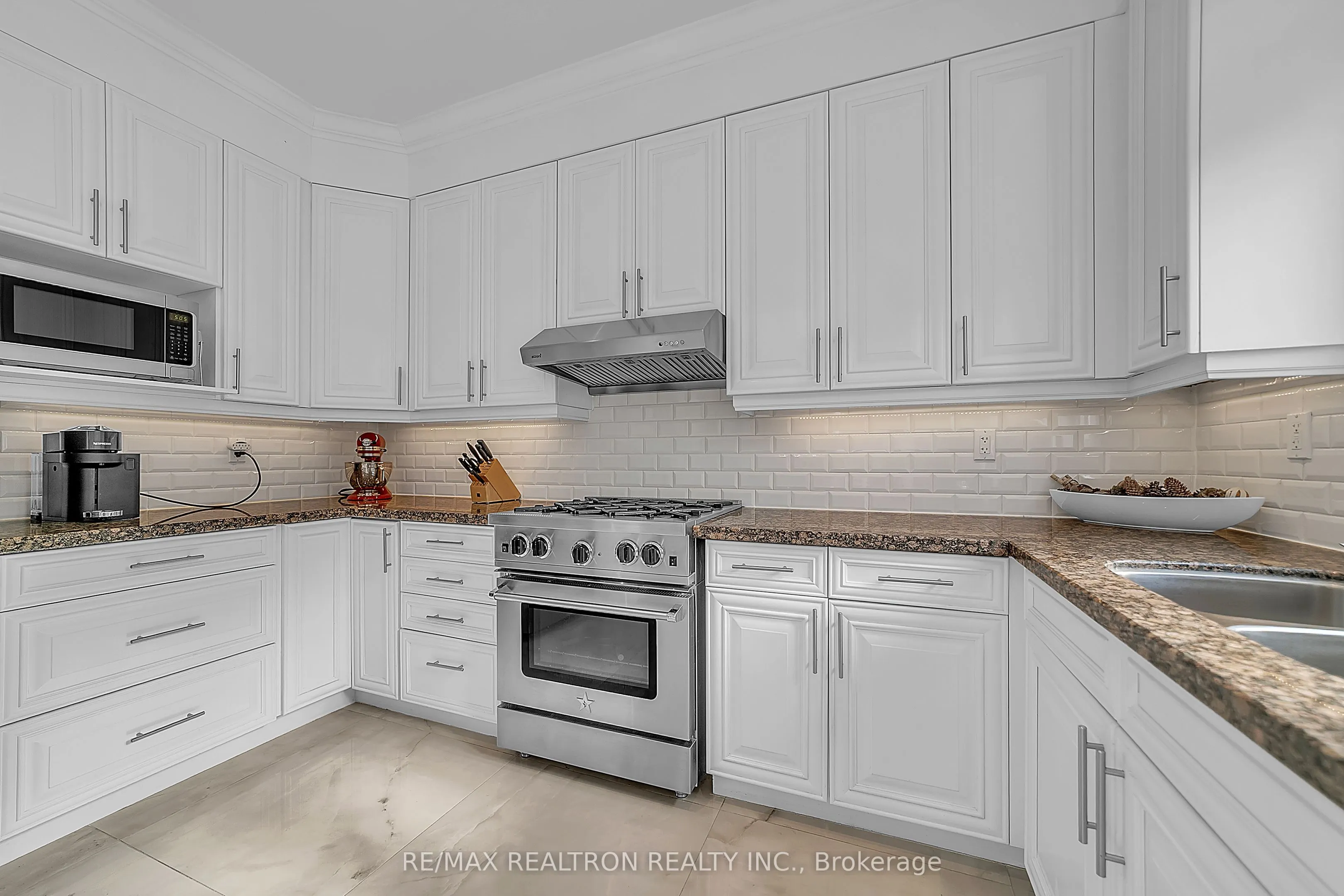 20 Rock Elm Court